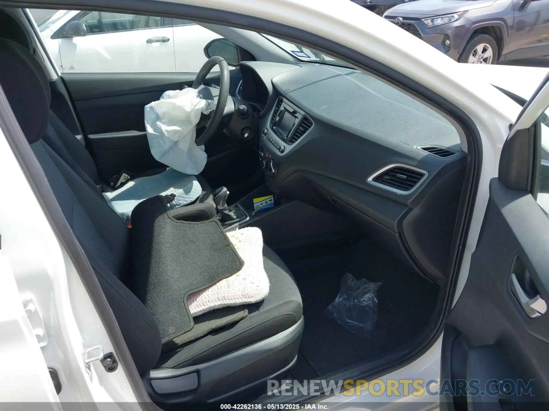 5 Photograph of a damaged car 3KPC24A69NE168123 HYUNDAI ACCENT 2022