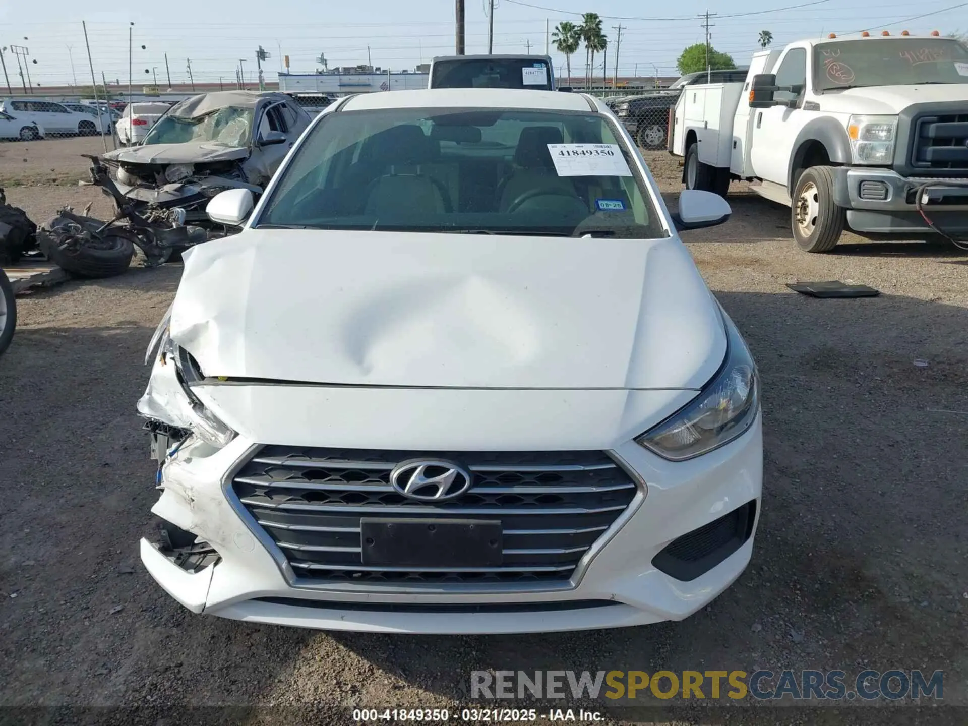 12 Photograph of a damaged car 3KPC24A69NE169448 HYUNDAI ACCENT 2022