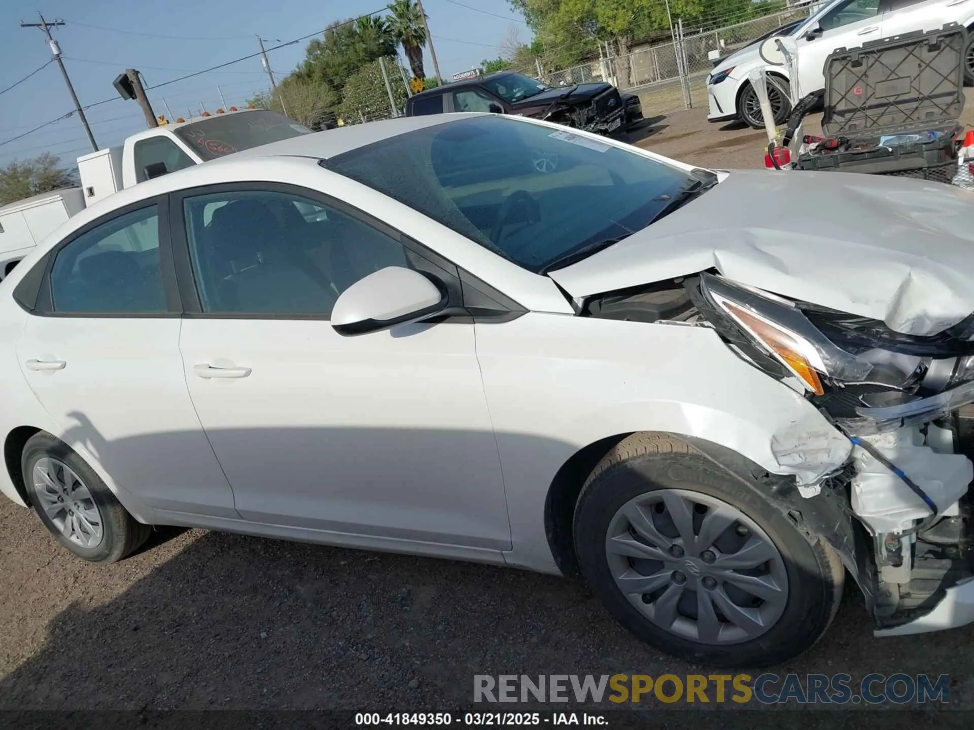 13 Photograph of a damaged car 3KPC24A69NE169448 HYUNDAI ACCENT 2022