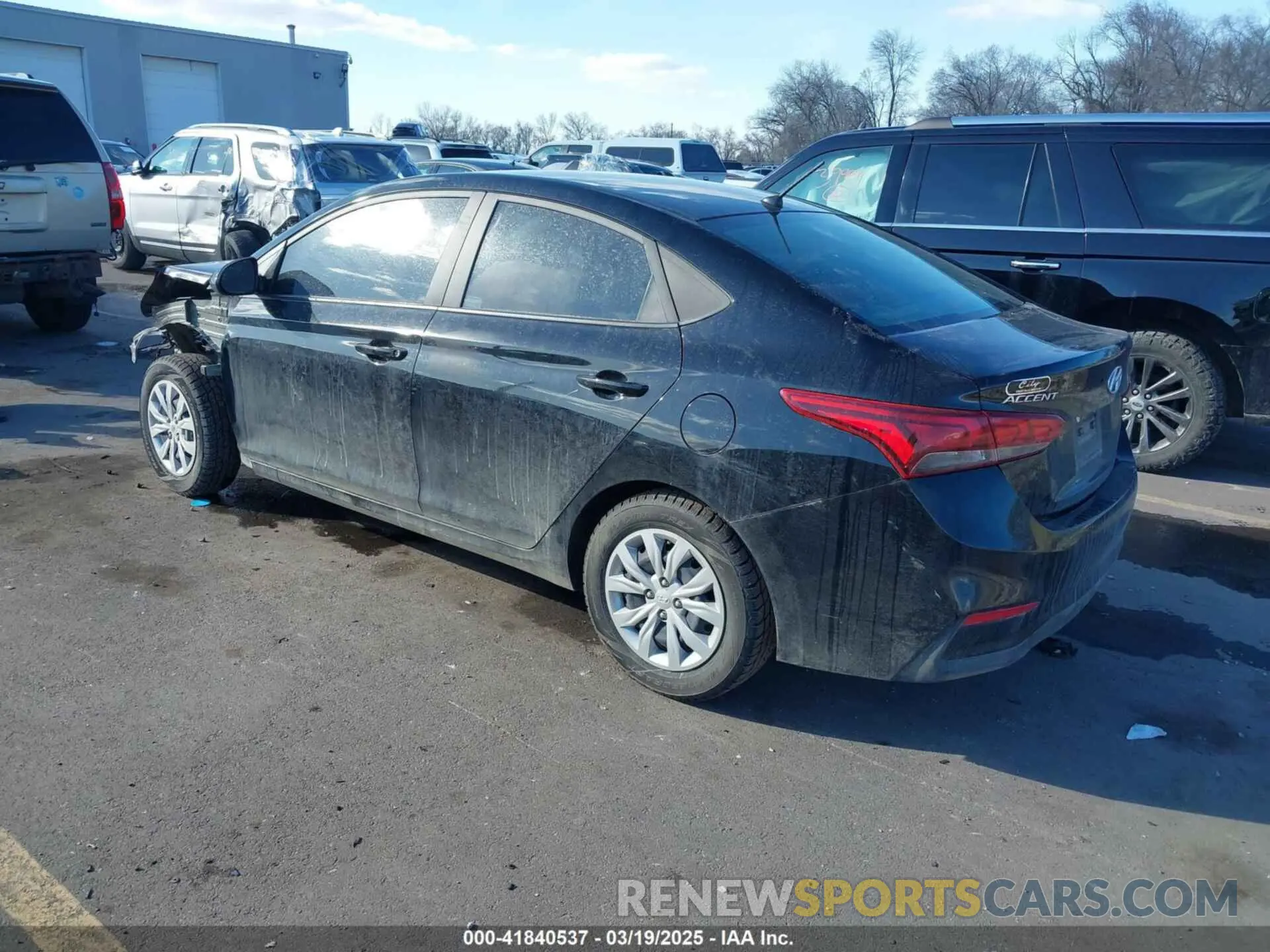 3 Фотография поврежденного автомобиля 3KPC24A6XNE162945 HYUNDAI ACCENT 2022