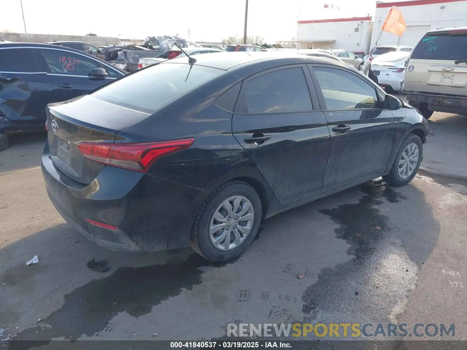4 Фотография поврежденного автомобиля 3KPC24A6XNE162945 HYUNDAI ACCENT 2022