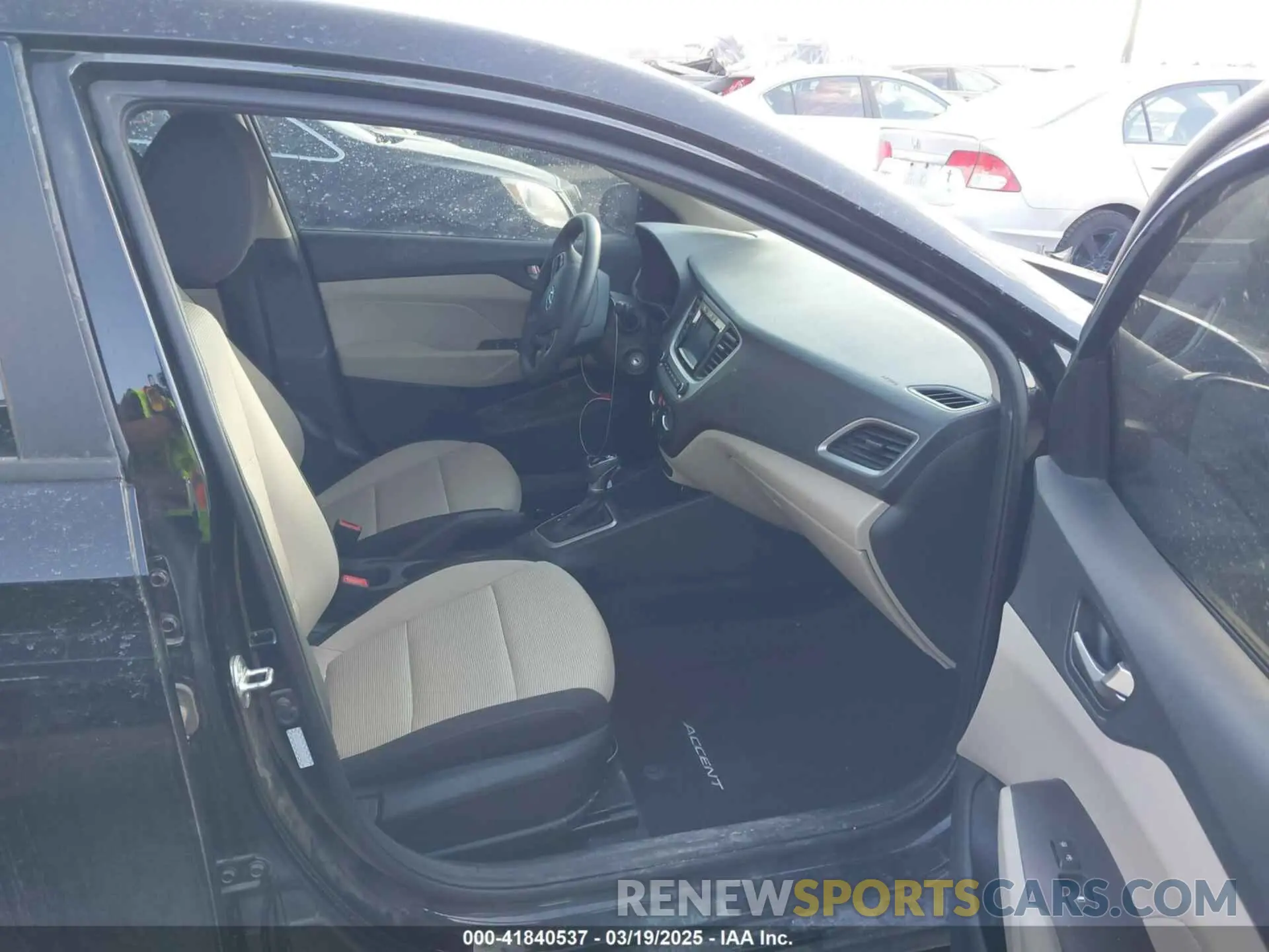 5 Фотография поврежденного автомобиля 3KPC24A6XNE162945 HYUNDAI ACCENT 2022
