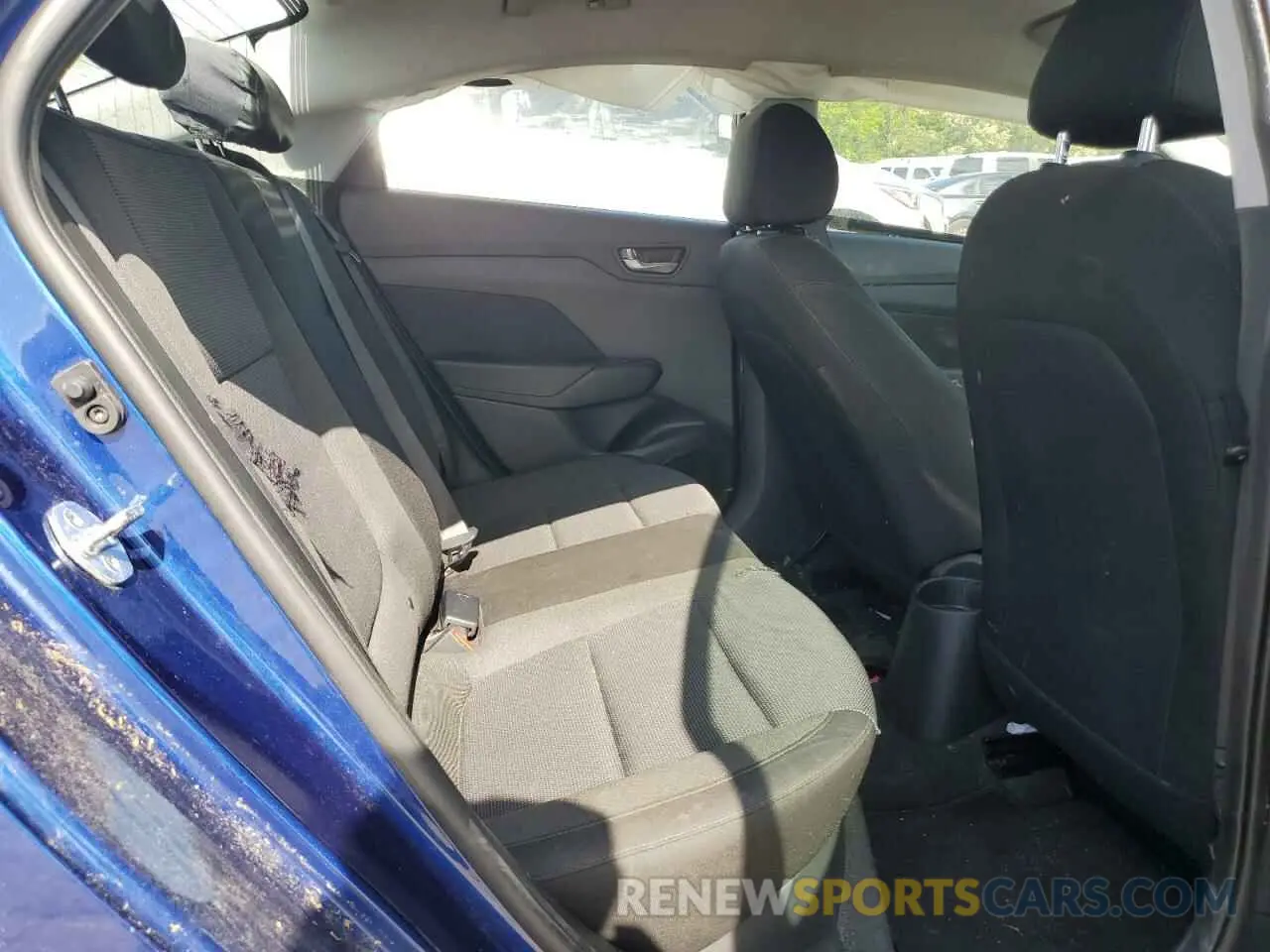 10 Photograph of a damaged car 3KPC24A6XNE168048 HYUNDAI ACCENT 2022