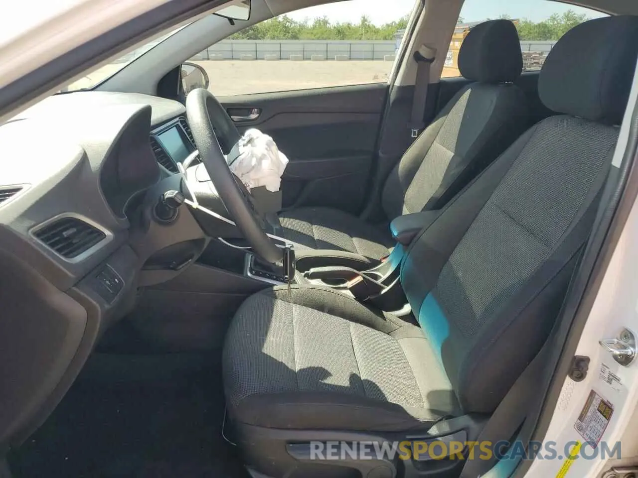7 Photograph of a damaged car 3KPC24A6XNE173721 HYUNDAI ACCENT 2022