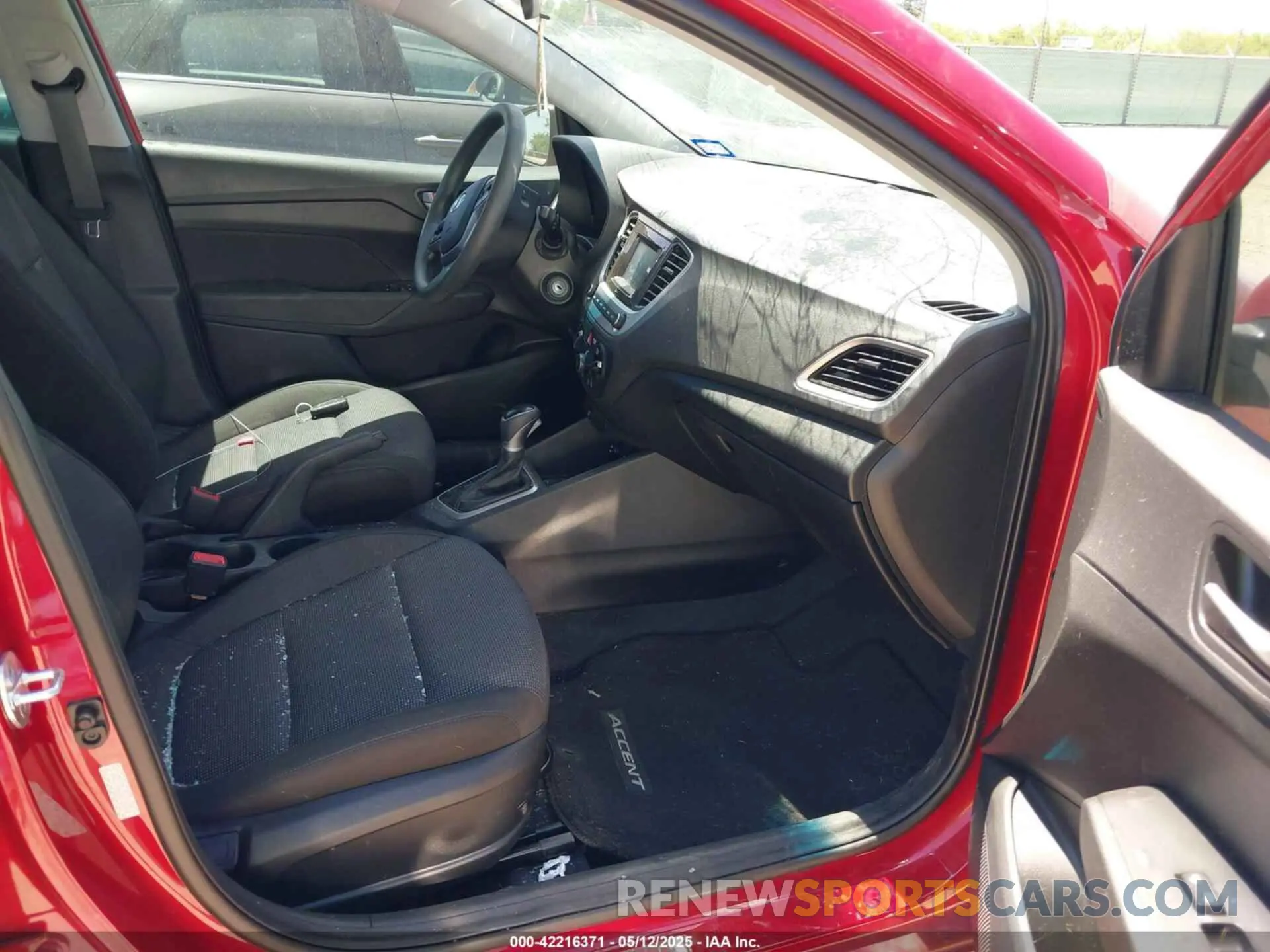 5 Photograph of a damaged car 3KPC24A6XNE183245 HYUNDAI ACCENT 2022