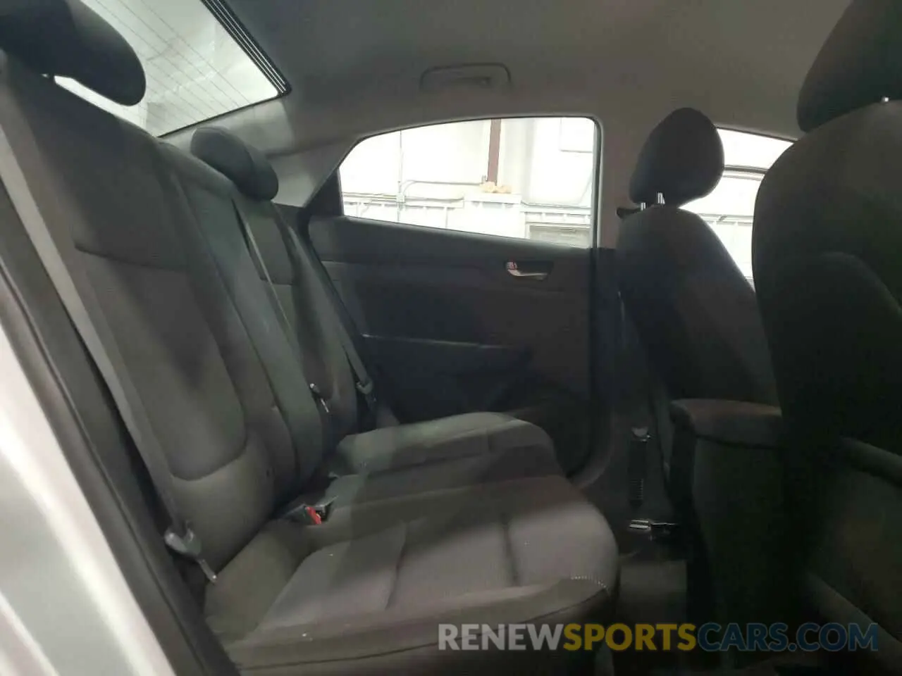 10 Фотография поврежденного автомобиля 3KPC24A6XNE189773 HYUNDAI ACCENT 2022