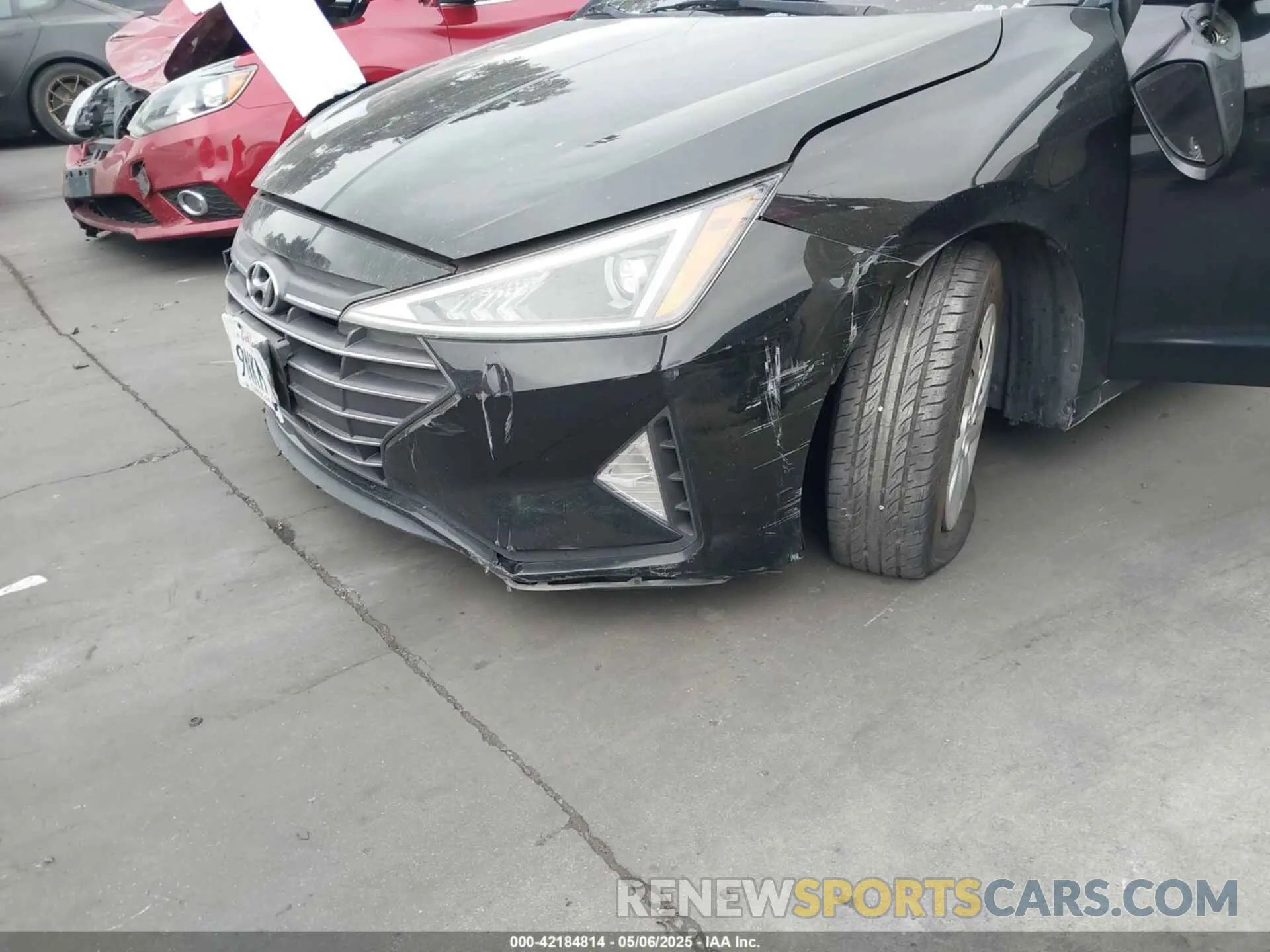 6 Photograph of a damaged car 5NPD74LF1KH493181 HYUNDAI ELANTRA 2019