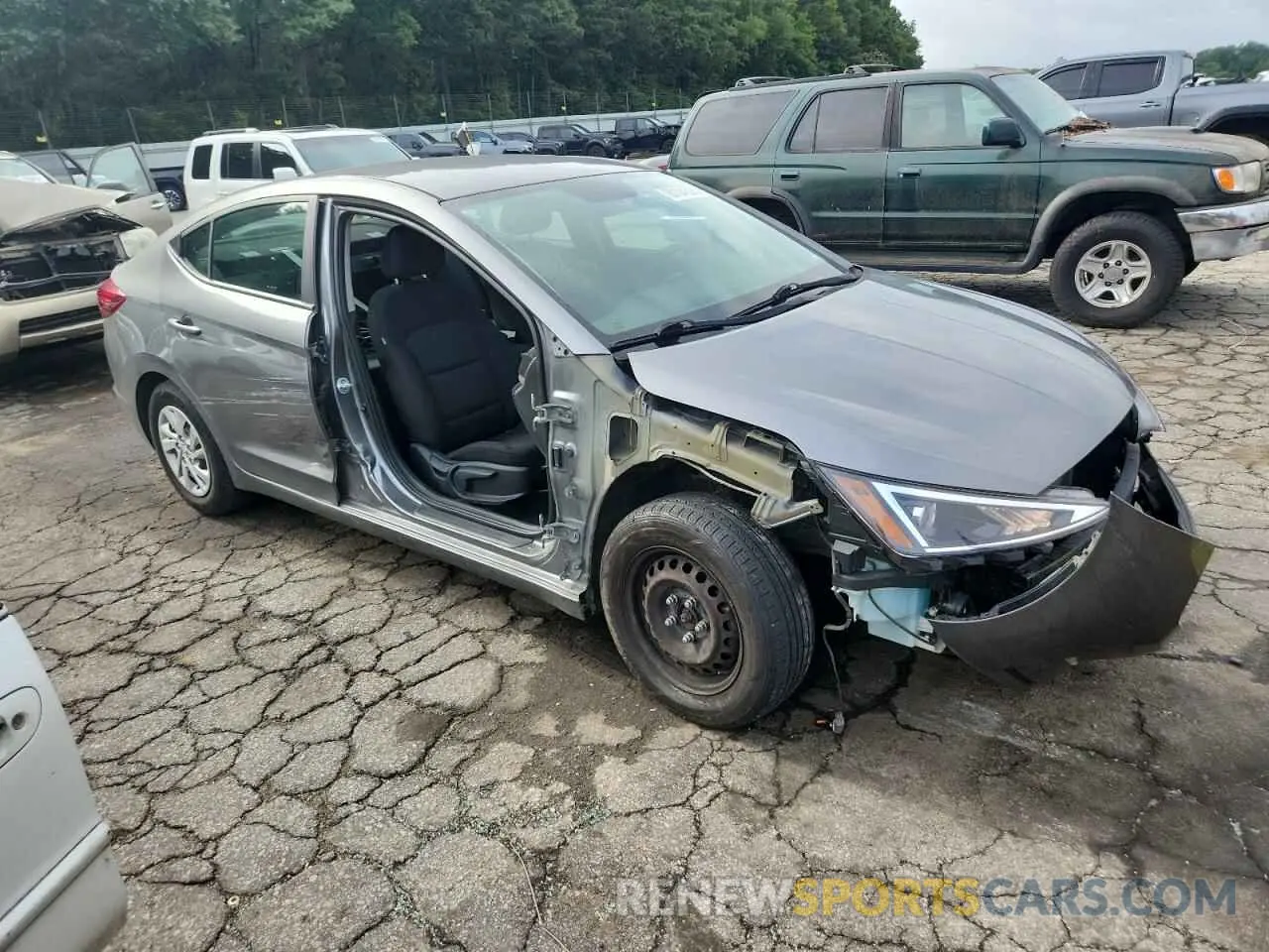 4 Фотография поврежденного автомобиля 5NPD74LF2KH398869 HYUNDAI ELANTRA 2019