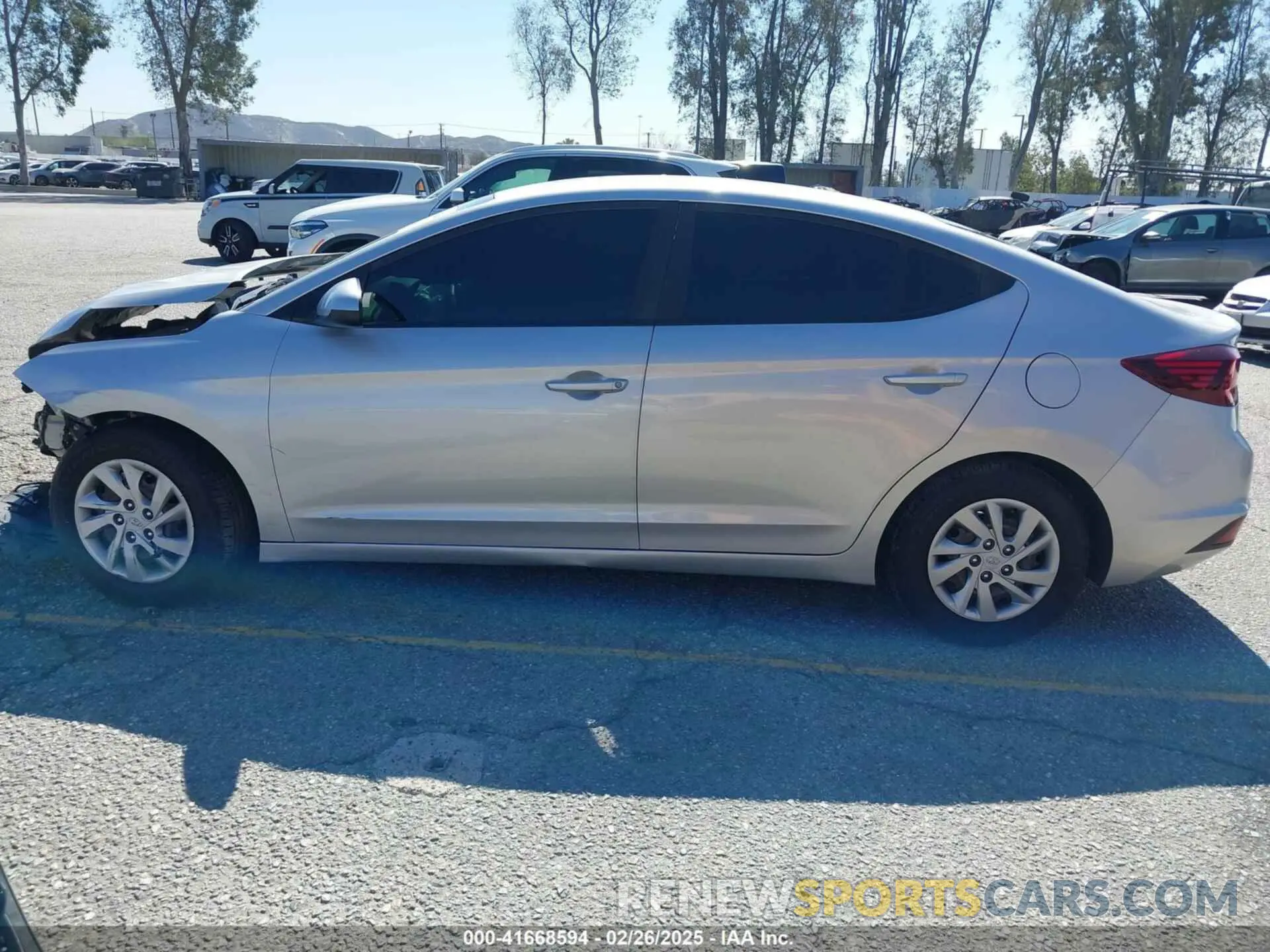 15 Фотография поврежденного автомобиля 5NPD74LF2KH452154 HYUNDAI ELANTRA 2019