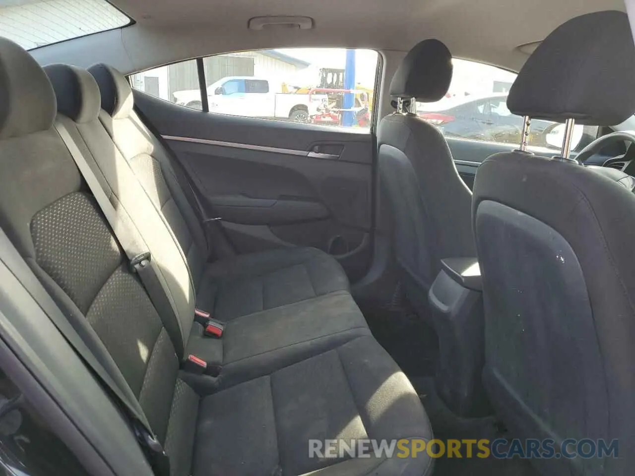 10 Photograph of a damaged car 5NPD74LF2KH479130 HYUNDAI ELANTRA 2019