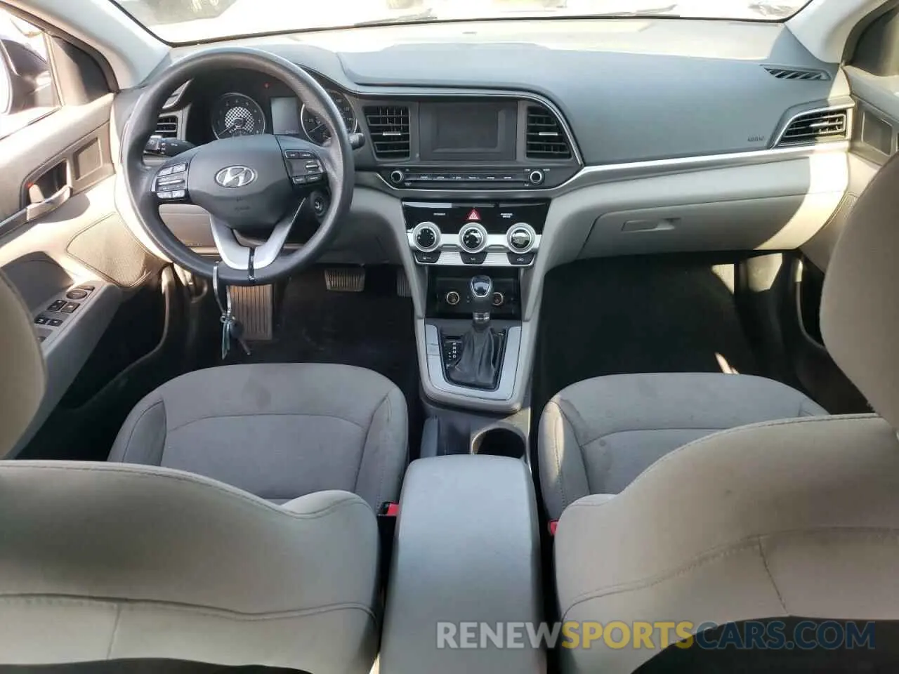 8 Photograph of a damaged car 5NPD74LF2KH489124 HYUNDAI ELANTRA 2019