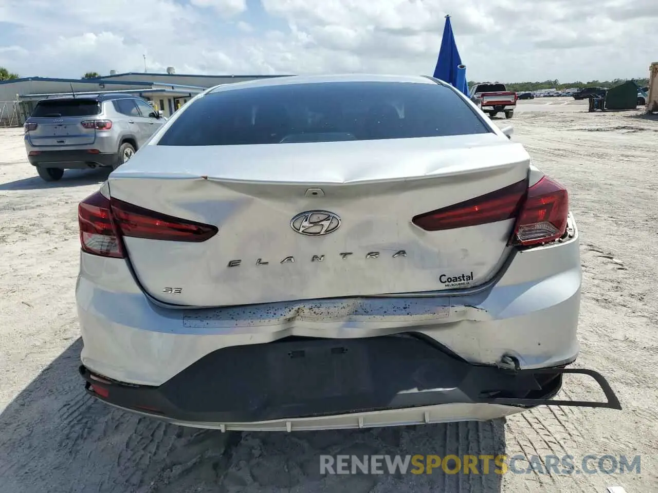 6 Фотография поврежденного автомобиля 5NPD74LF2KH495747 HYUNDAI ELANTRA 2019