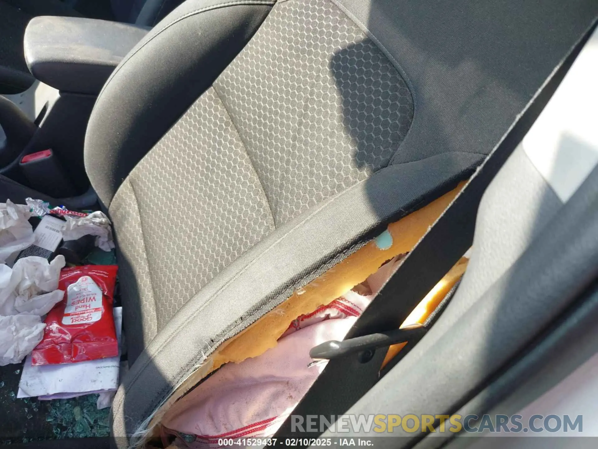 19 Фотография поврежденного автомобиля 5NPD74LF3KH454978 HYUNDAI ELANTRA 2019