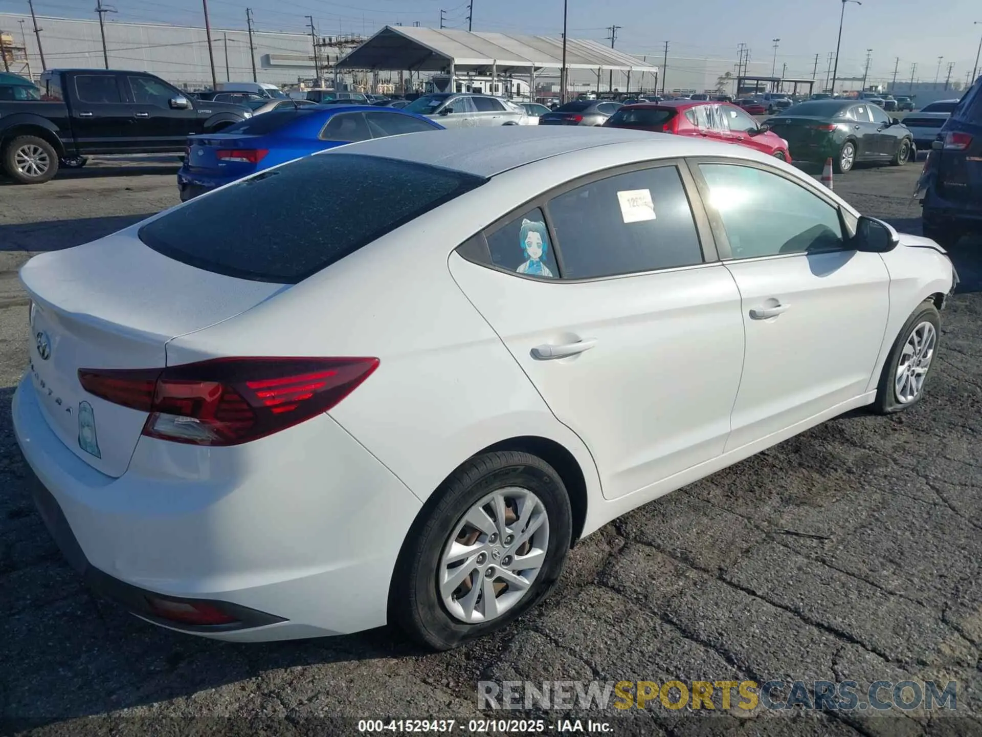 4 Фотография поврежденного автомобиля 5NPD74LF3KH454978 HYUNDAI ELANTRA 2019