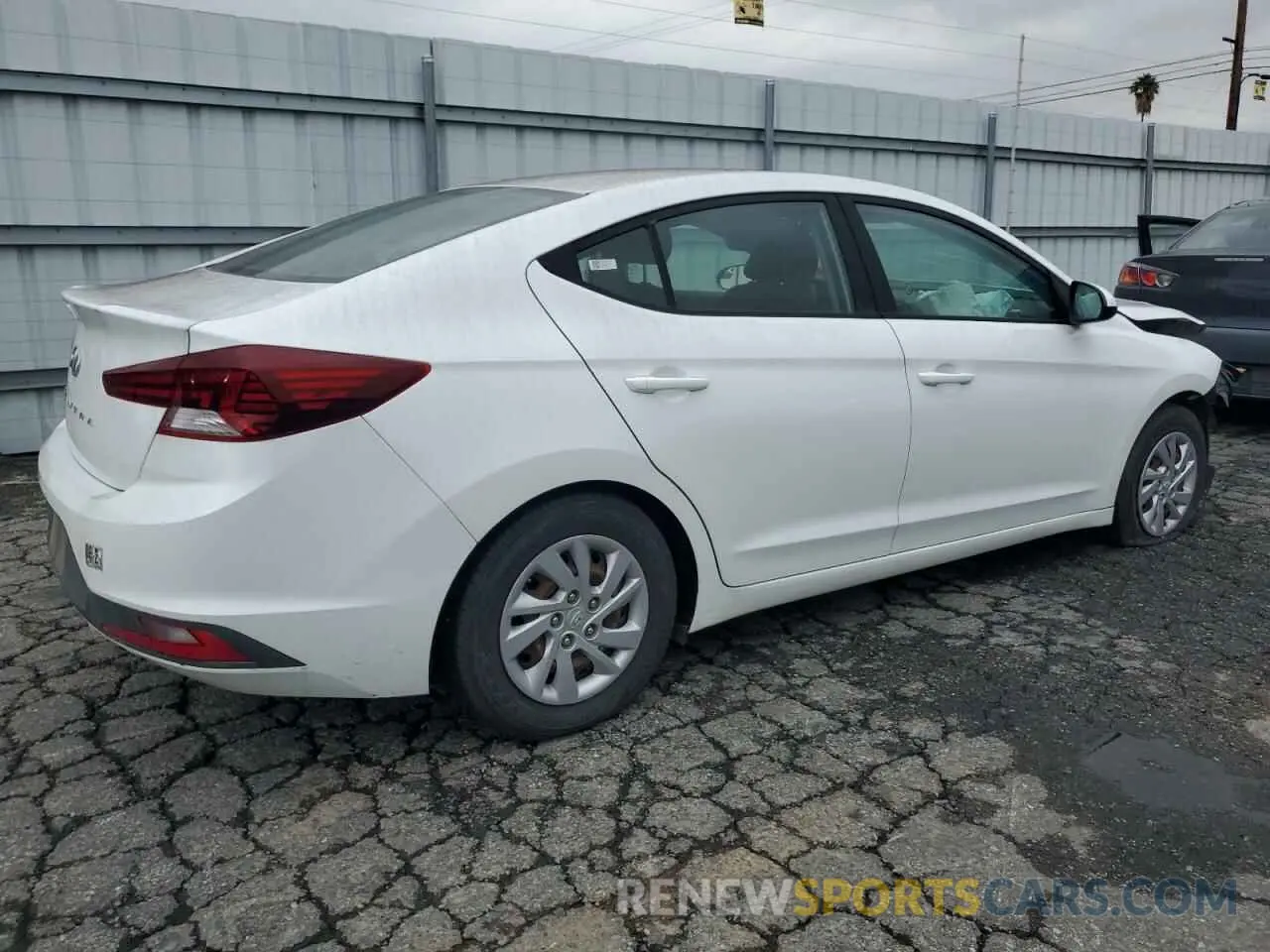 3 Photograph of a damaged car 5NPD74LF3KH470727 HYUNDAI ELANTRA 2019