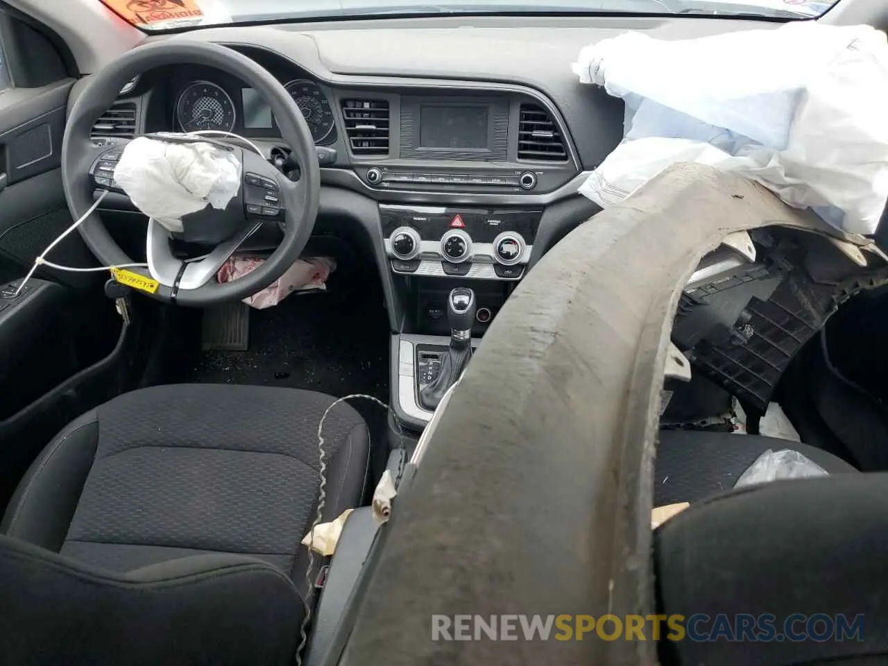 8 Photograph of a damaged car 5NPD74LF3KH470727 HYUNDAI ELANTRA 2019