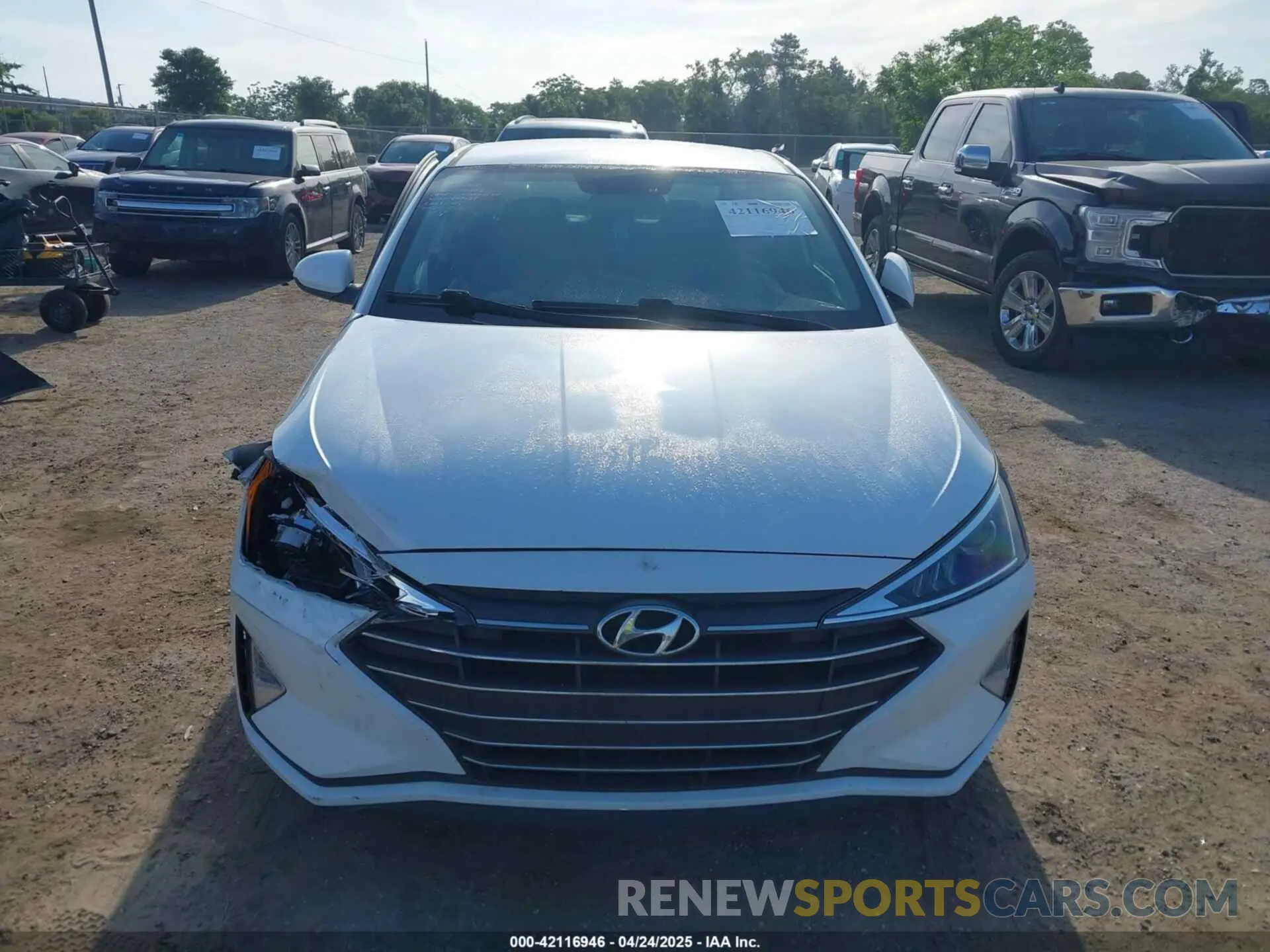 13 Фотография поврежденного автомобиля 5NPD74LF3KH497121 HYUNDAI ELANTRA 2019