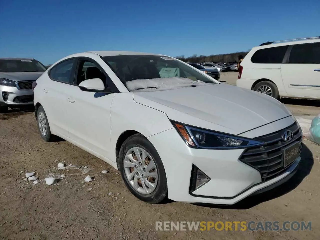 4 Photograph of a damaged car 5NPD74LF4KH424677 HYUNDAI ELANTRA 2019