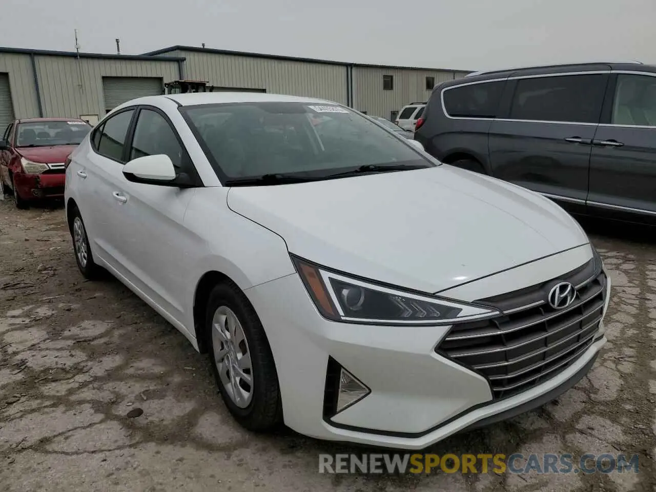 4 Photograph of a damaged car 5NPD74LF4KH438935 HYUNDAI ELANTRA 2019