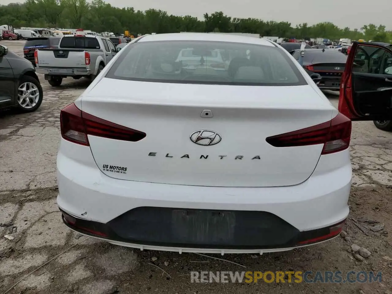 6 Photograph of a damaged car 5NPD74LF4KH438935 HYUNDAI ELANTRA 2019