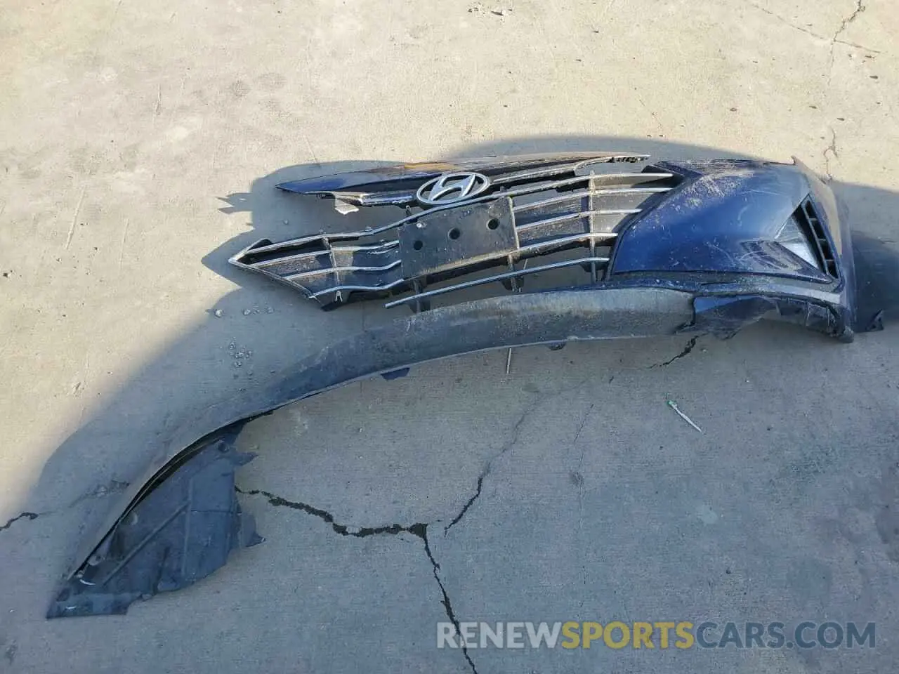 12 Photograph of a damaged car 5NPD74LF4KH440734 HYUNDAI ELANTRA 2019