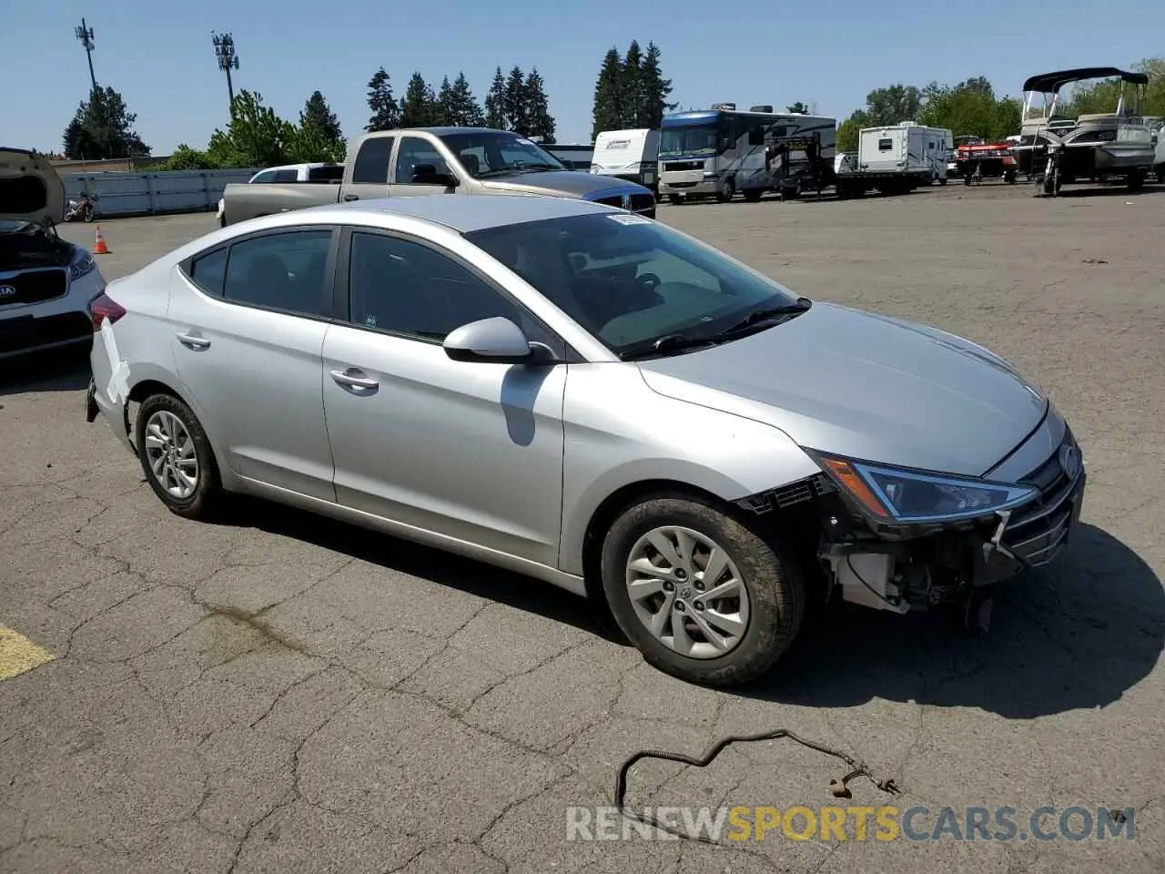 4 Photograph of a damaged car 5NPD74LF4KH442001 HYUNDAI ELANTRA 2019