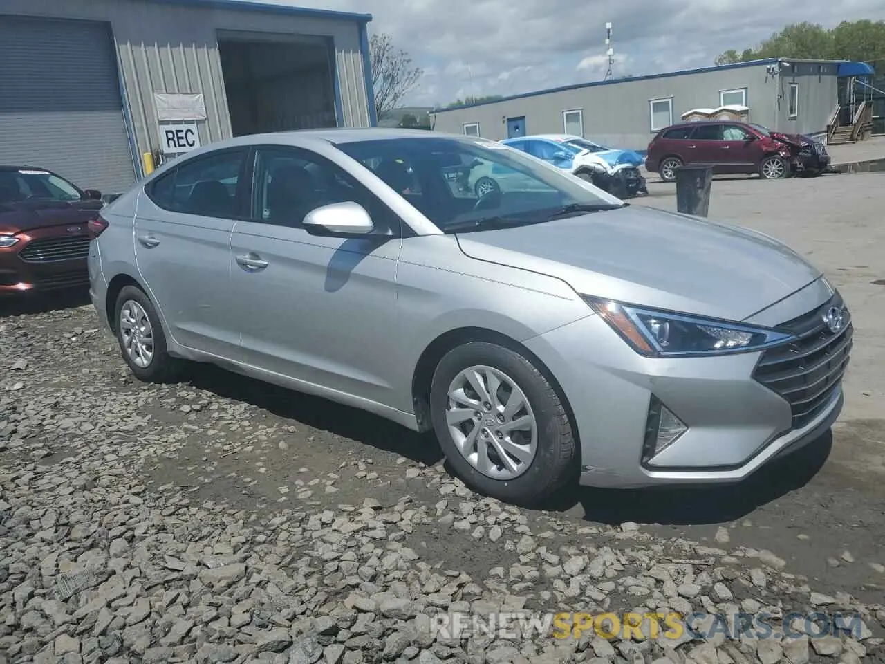 4 Photograph of a damaged car 5NPD74LF4KH474480 HYUNDAI ELANTRA 2019