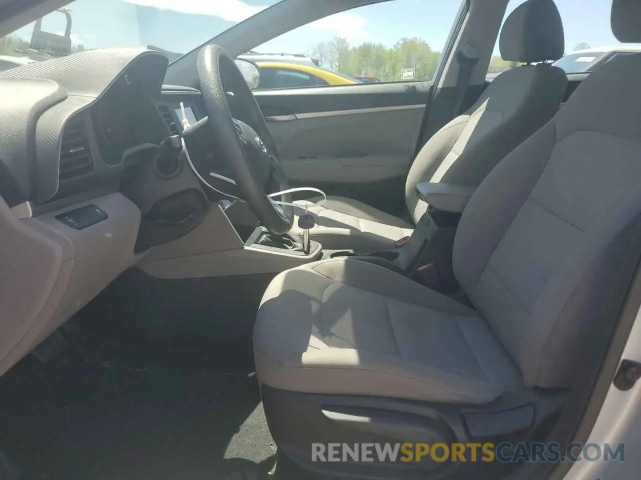 7 Photograph of a damaged car 5NPD74LF4KH474480 HYUNDAI ELANTRA 2019