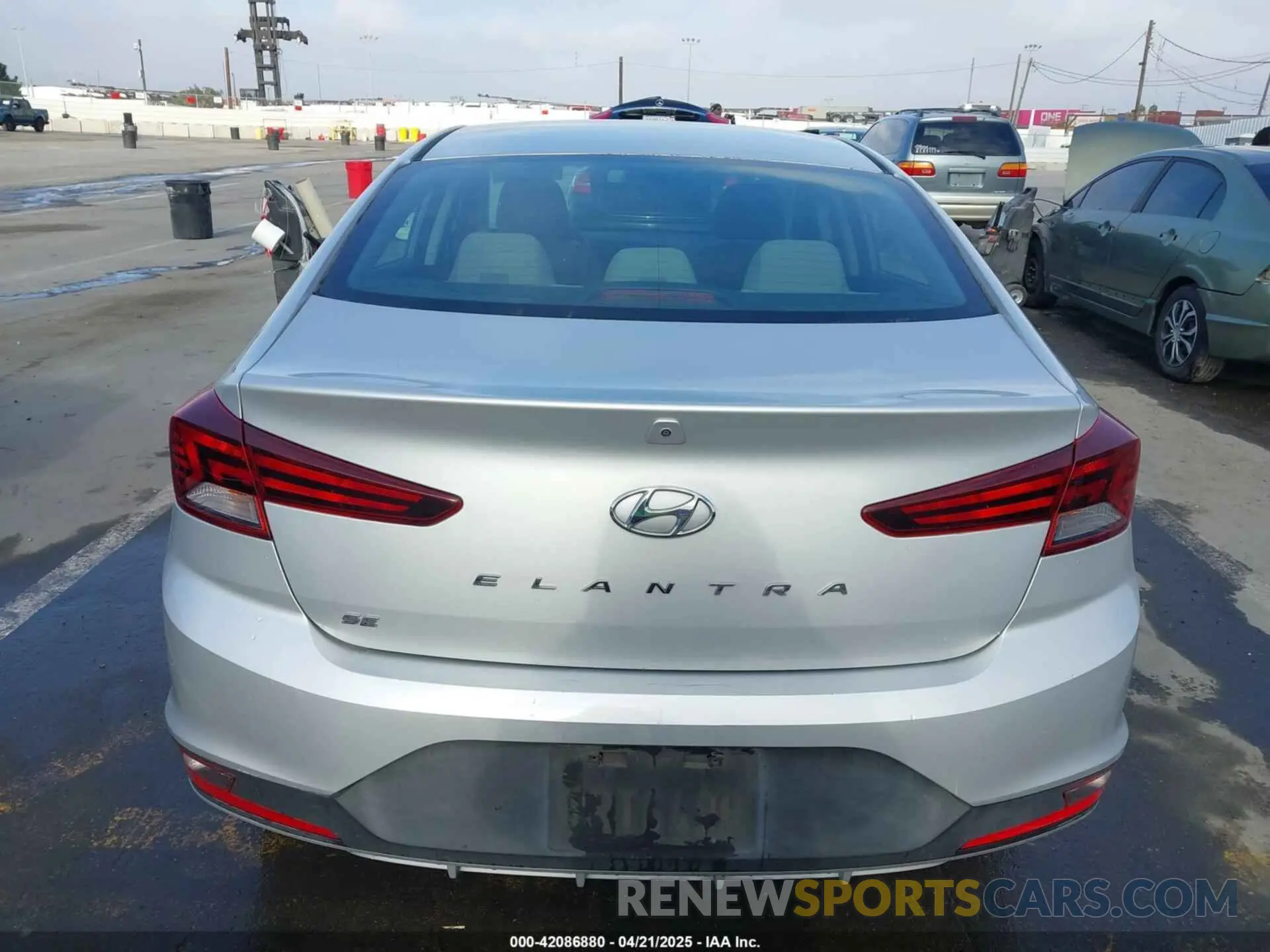 16 Фотография поврежденного автомобиля 5NPD74LF4KH485849 HYUNDAI ELANTRA 2019