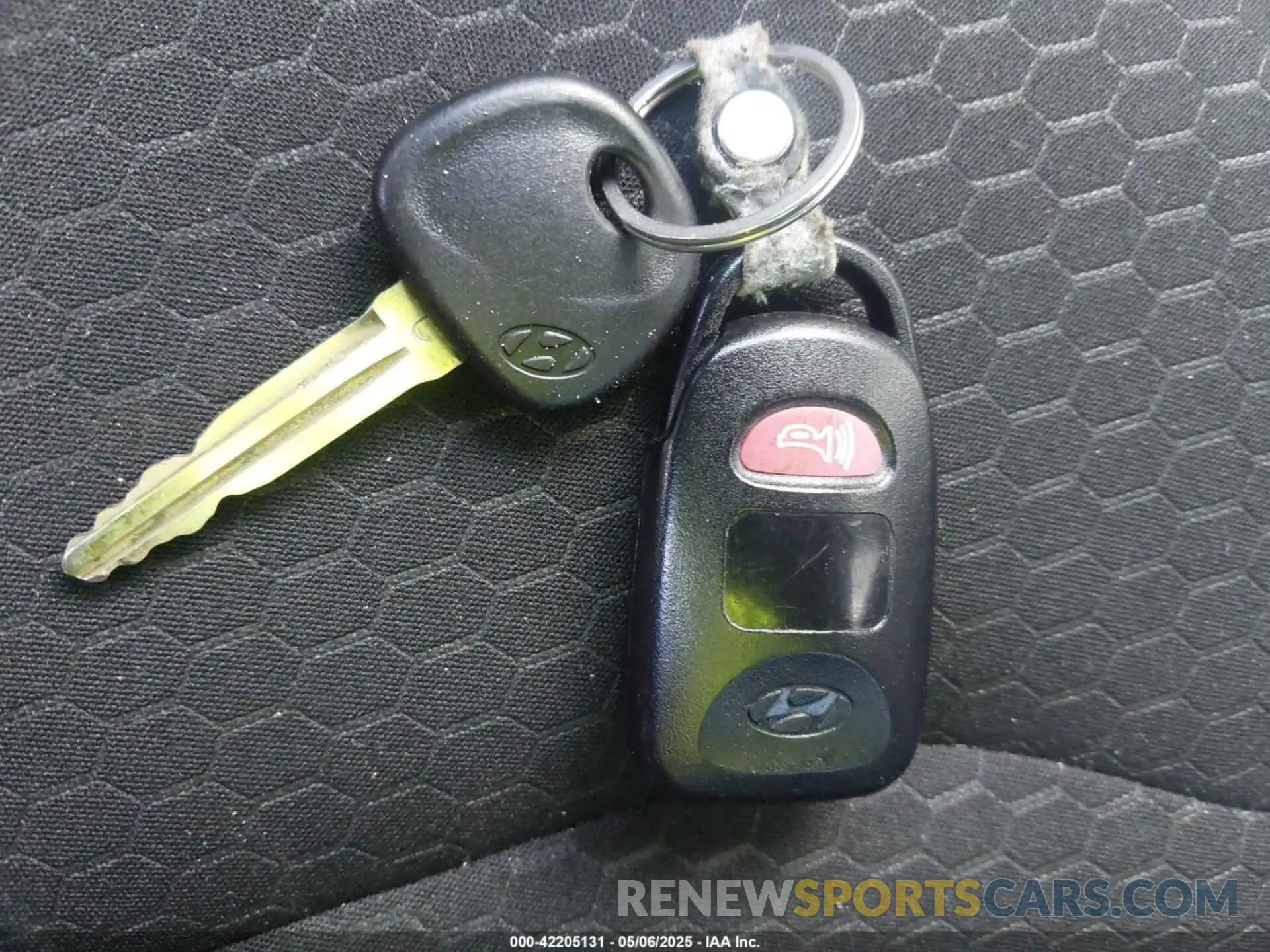 11 Photograph of a damaged car 5NPD74LF4KH488752 HYUNDAI ELANTRA 2019