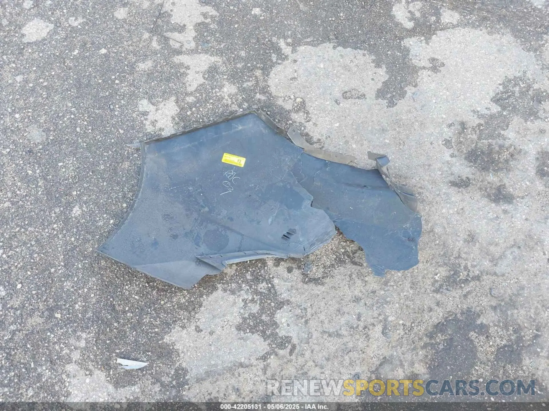 12 Photograph of a damaged car 5NPD74LF4KH488752 HYUNDAI ELANTRA 2019