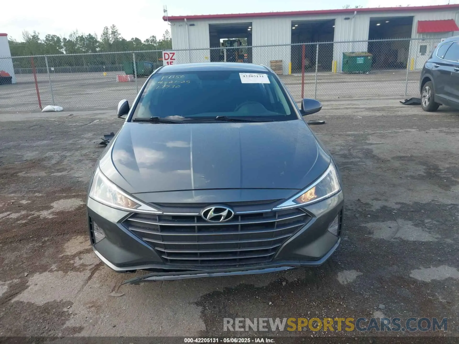 13 Photograph of a damaged car 5NPD74LF4KH488752 HYUNDAI ELANTRA 2019