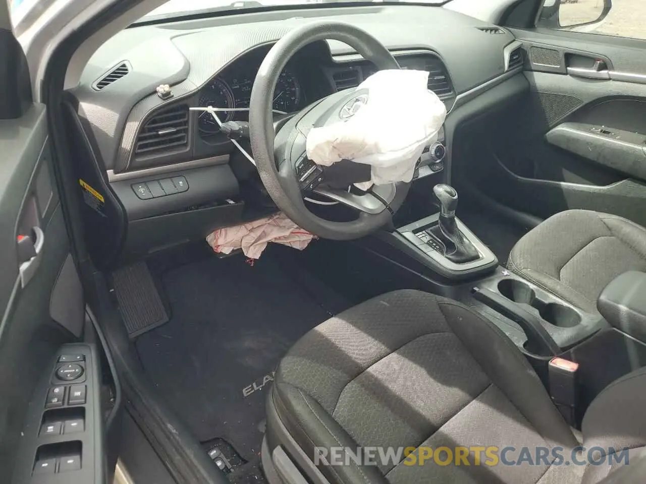 8 Photograph of a damaged car 5NPD74LF5KH416183 HYUNDAI ELANTRA 2019