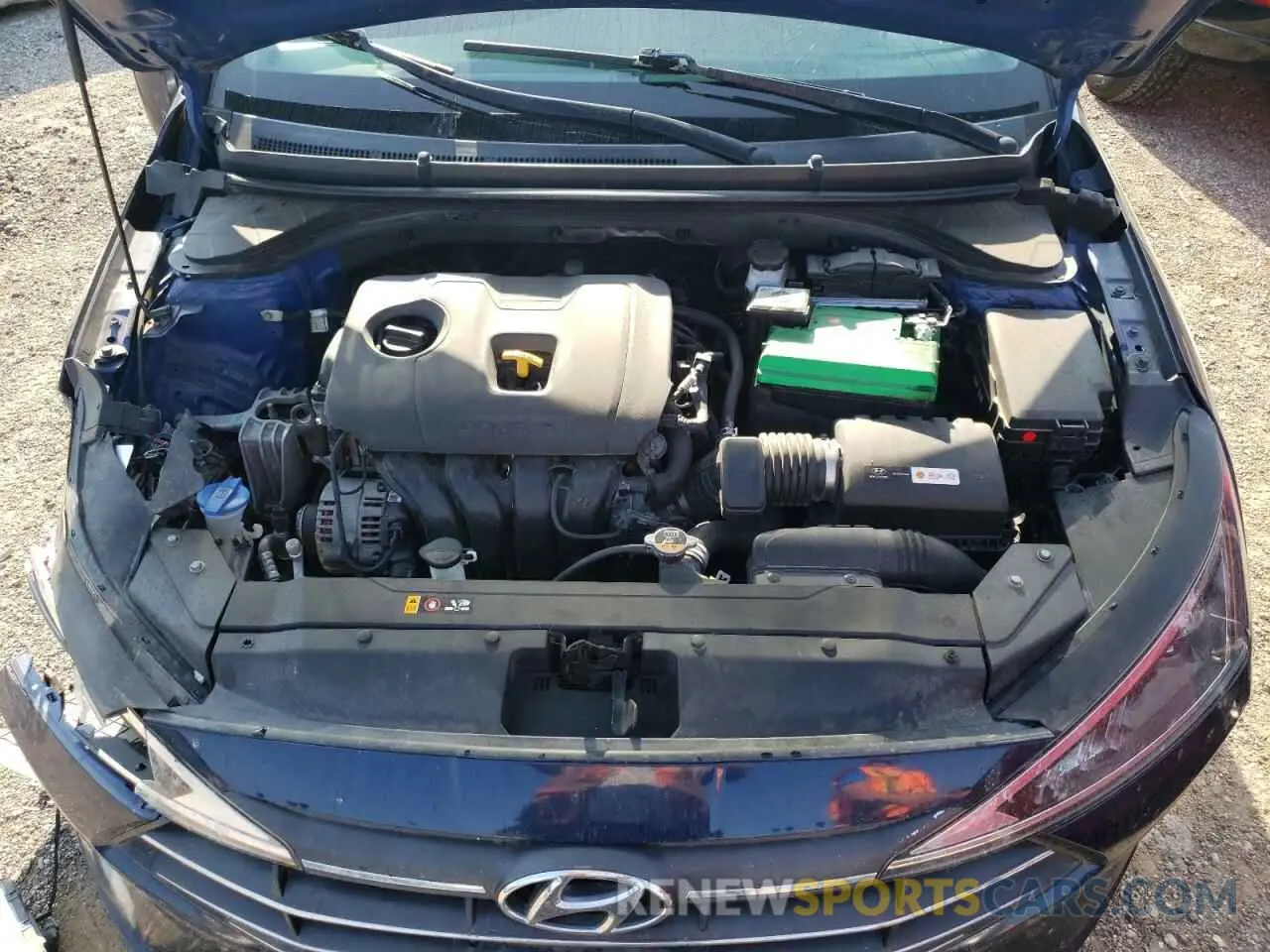 11 Photograph of a damaged car 5NPD74LF5KH495841 HYUNDAI ELANTRA 2019