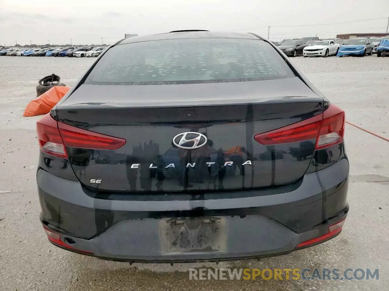 6 Photograph of a damaged car 5NPD74LF6KH447782 HYUNDAI ELANTRA 2019
