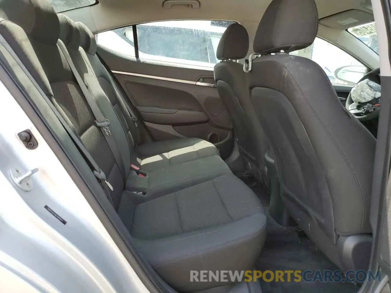 10 Фотография поврежденного автомобиля 5NPD74LF6KH482872 HYUNDAI ELANTRA 2019
