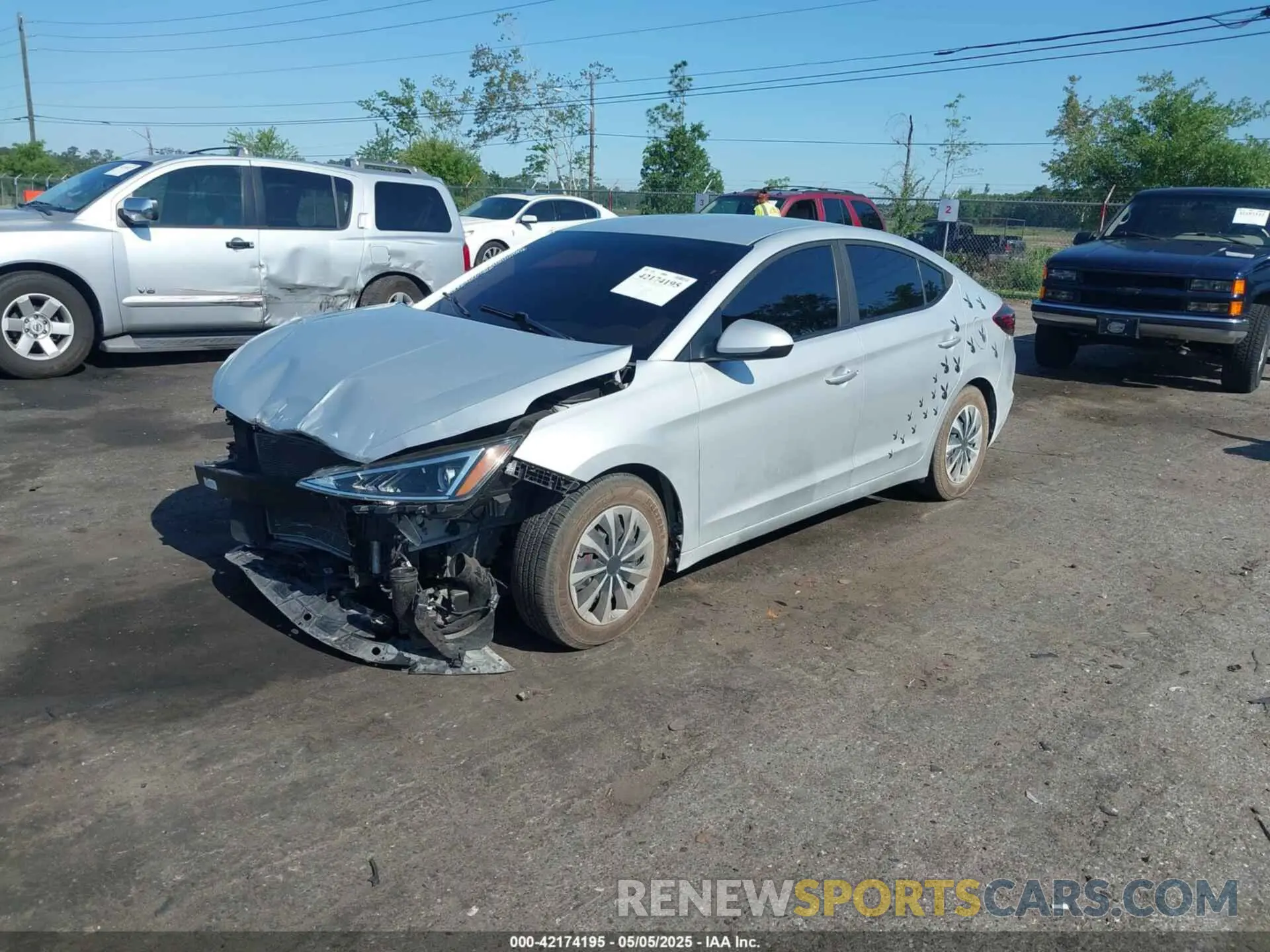 2 Photograph of a damaged car 5NPD74LF6KH495363 HYUNDAI ELANTRA 2019