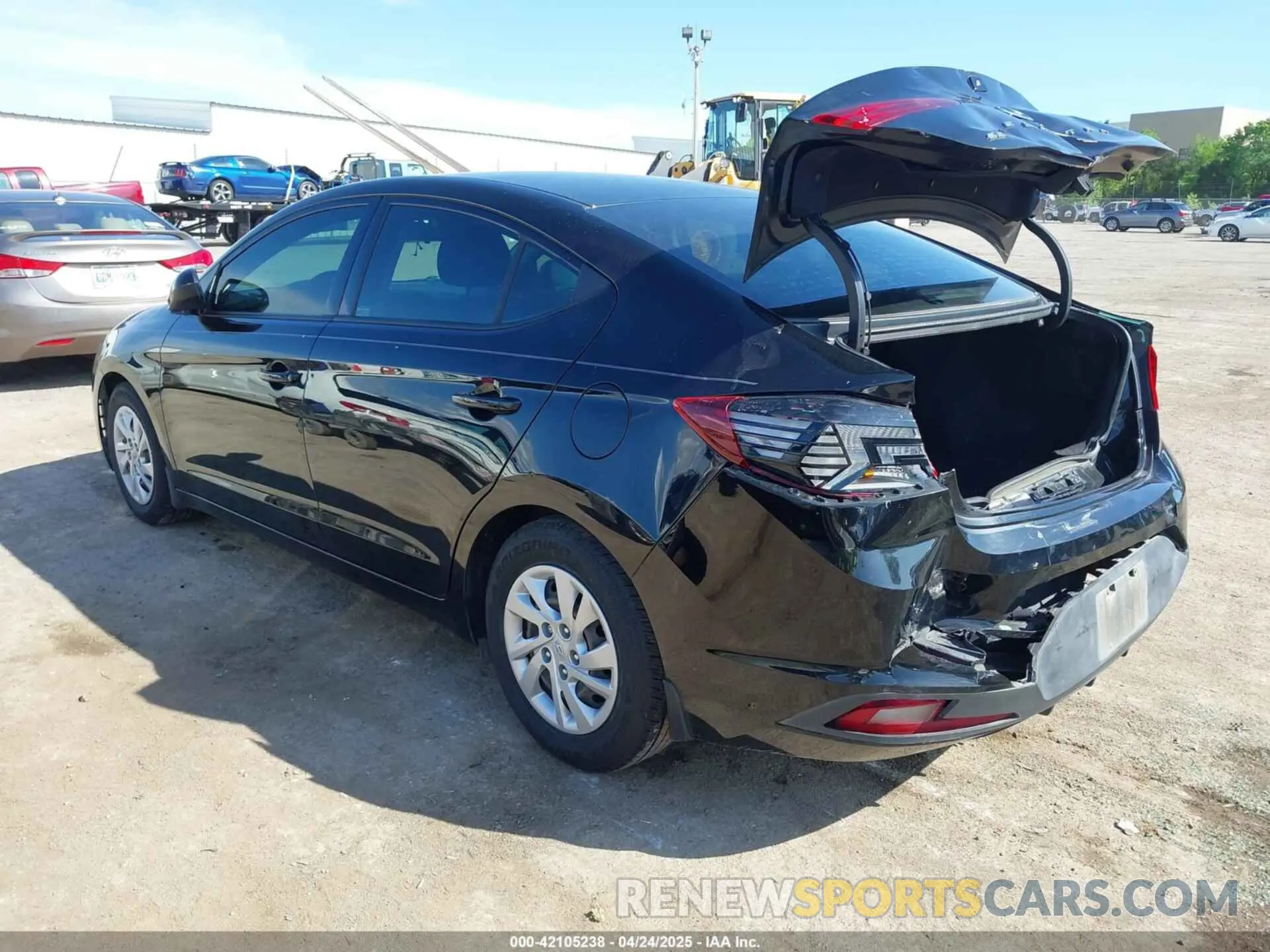 3 Фотография поврежденного автомобиля 5NPD74LF8KH430837 HYUNDAI ELANTRA 2019
