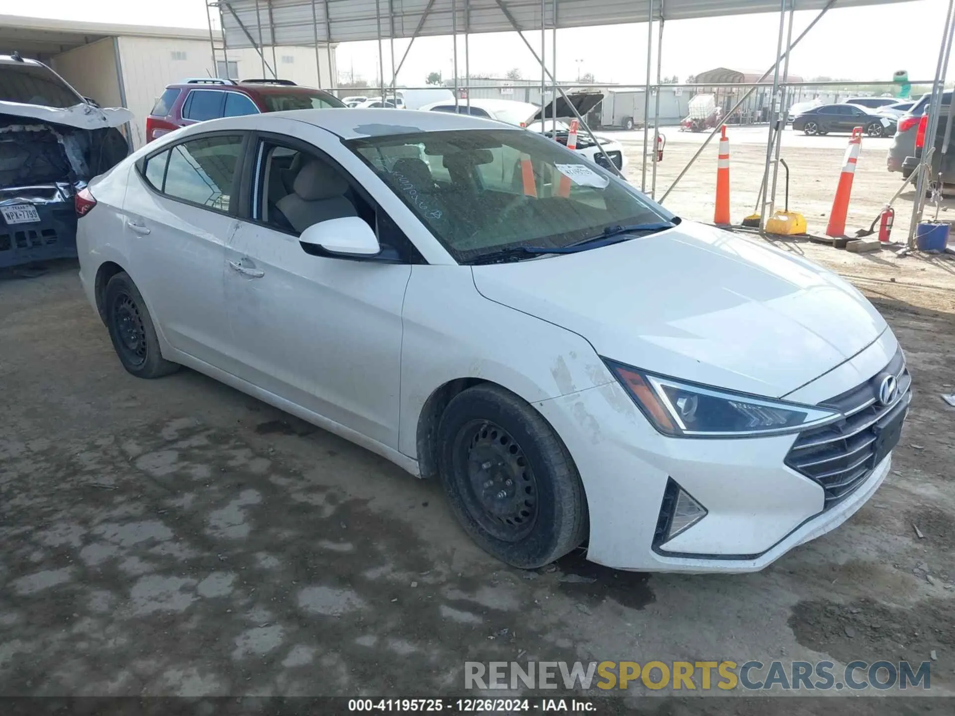 1 Фотография поврежденного автомобиля 5NPD74LF8KH439893 HYUNDAI ELANTRA 2019