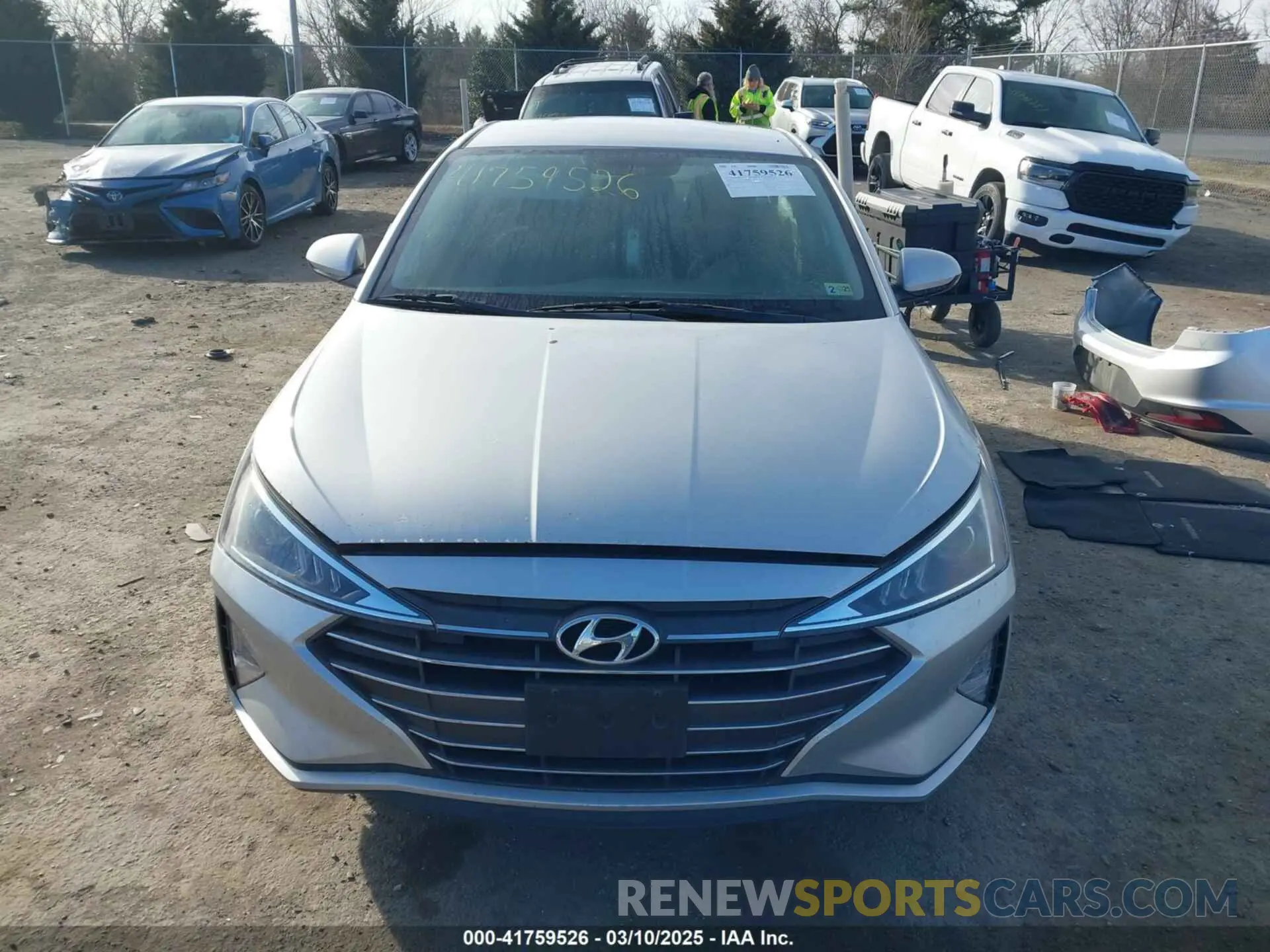 13 Фотография поврежденного автомобиля 5NPD74LF8KH440977 HYUNDAI ELANTRA 2019