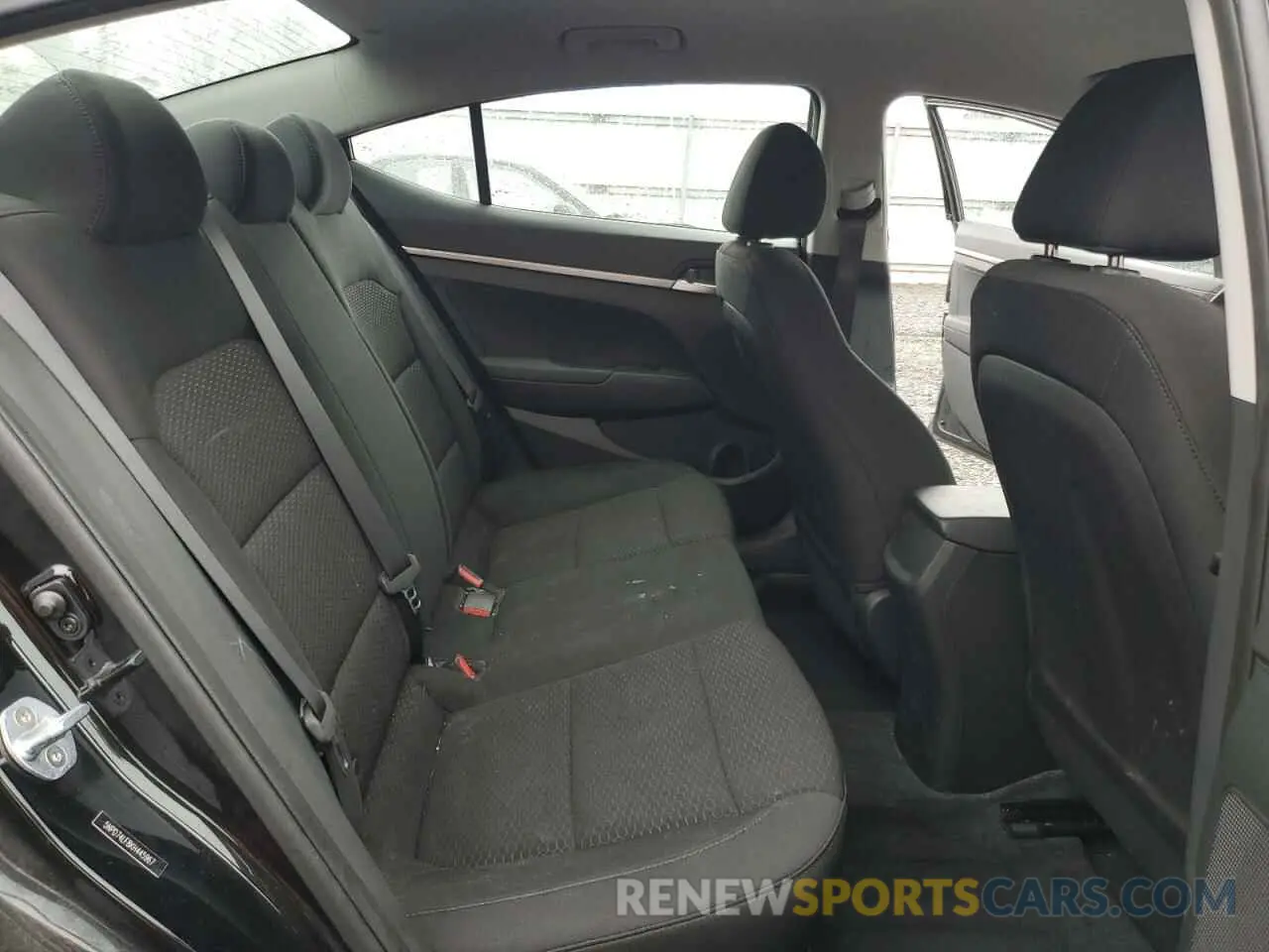 11 Фотография поврежденного автомобиля 5NPD74LF8KH445967 HYUNDAI ELANTRA 2019