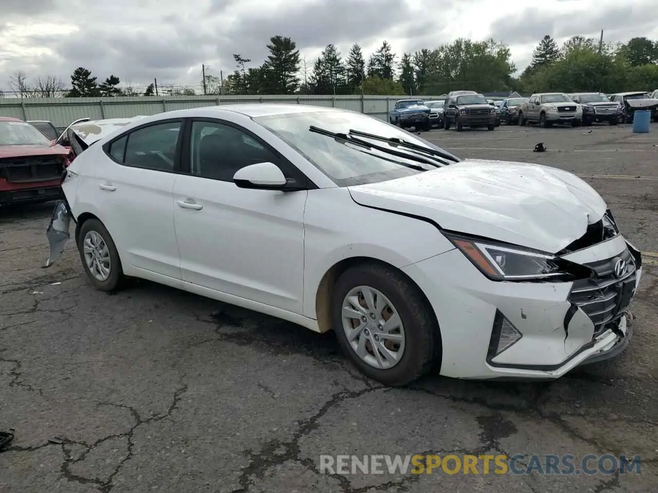 4 Photograph of a damaged car 5NPD74LF8KH477446 HYUNDAI ELANTRA 2019