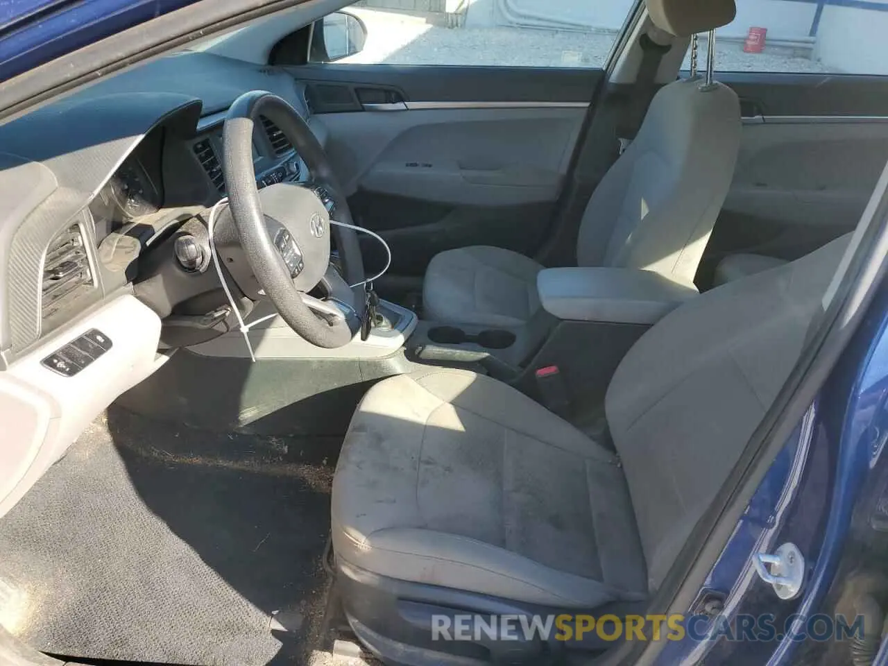 7 Photograph of a damaged car 5NPD74LF9KH464611 HYUNDAI ELANTRA 2019