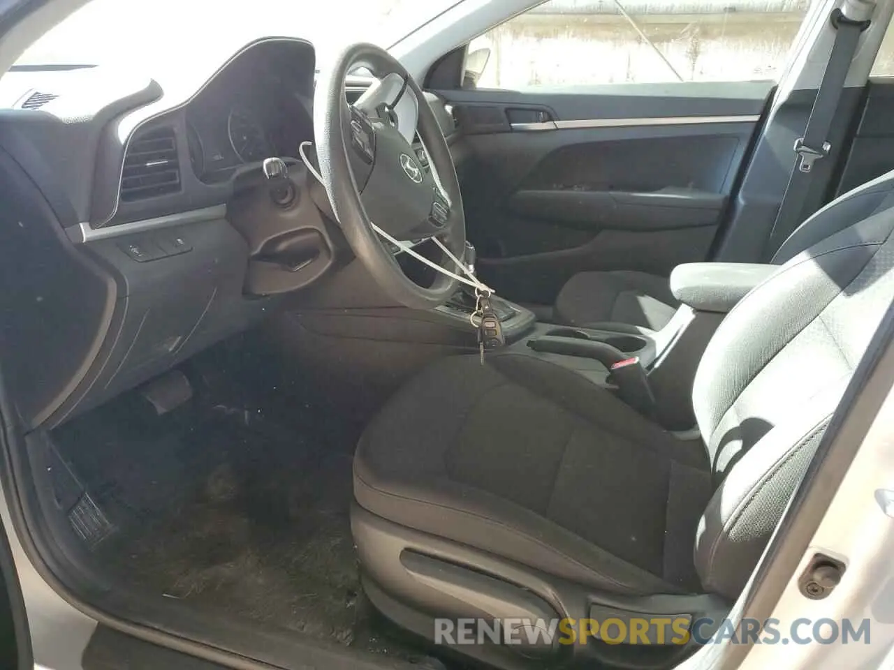 7 Photograph of a damaged car 5NPD74LFXKH457876 HYUNDAI ELANTRA 2019