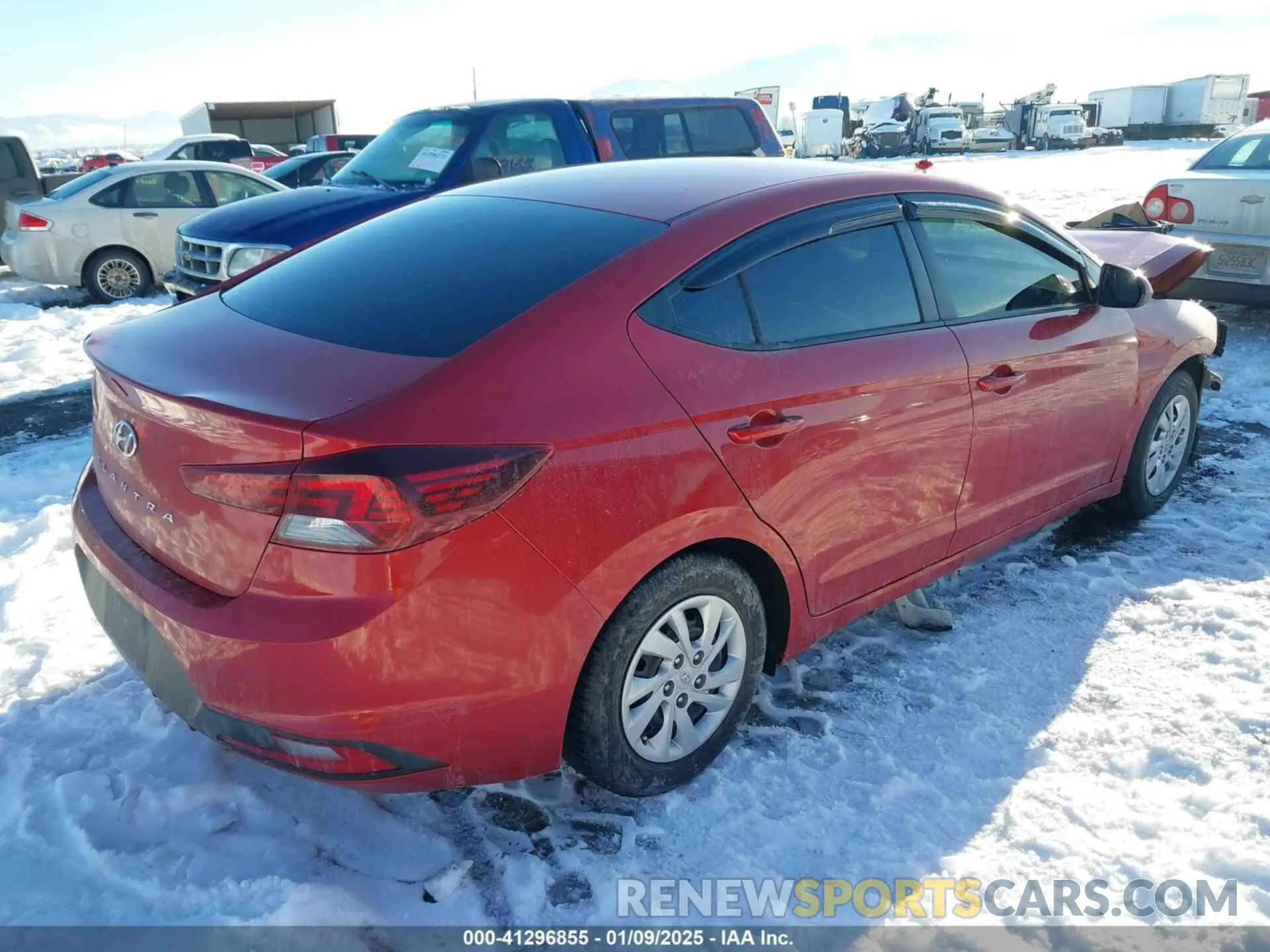 4 Photograph of a damaged car 5NPD74LFXKH493230 HYUNDAI ELANTRA 2019