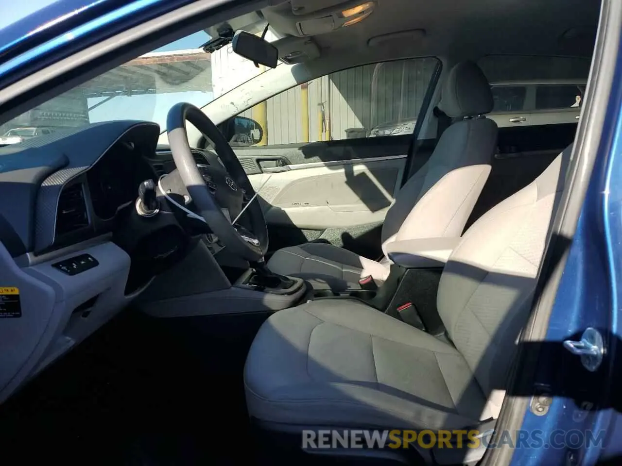7 Photograph of a damaged car 5NPD84LF0KH411910 HYUNDAI ELANTRA 2019