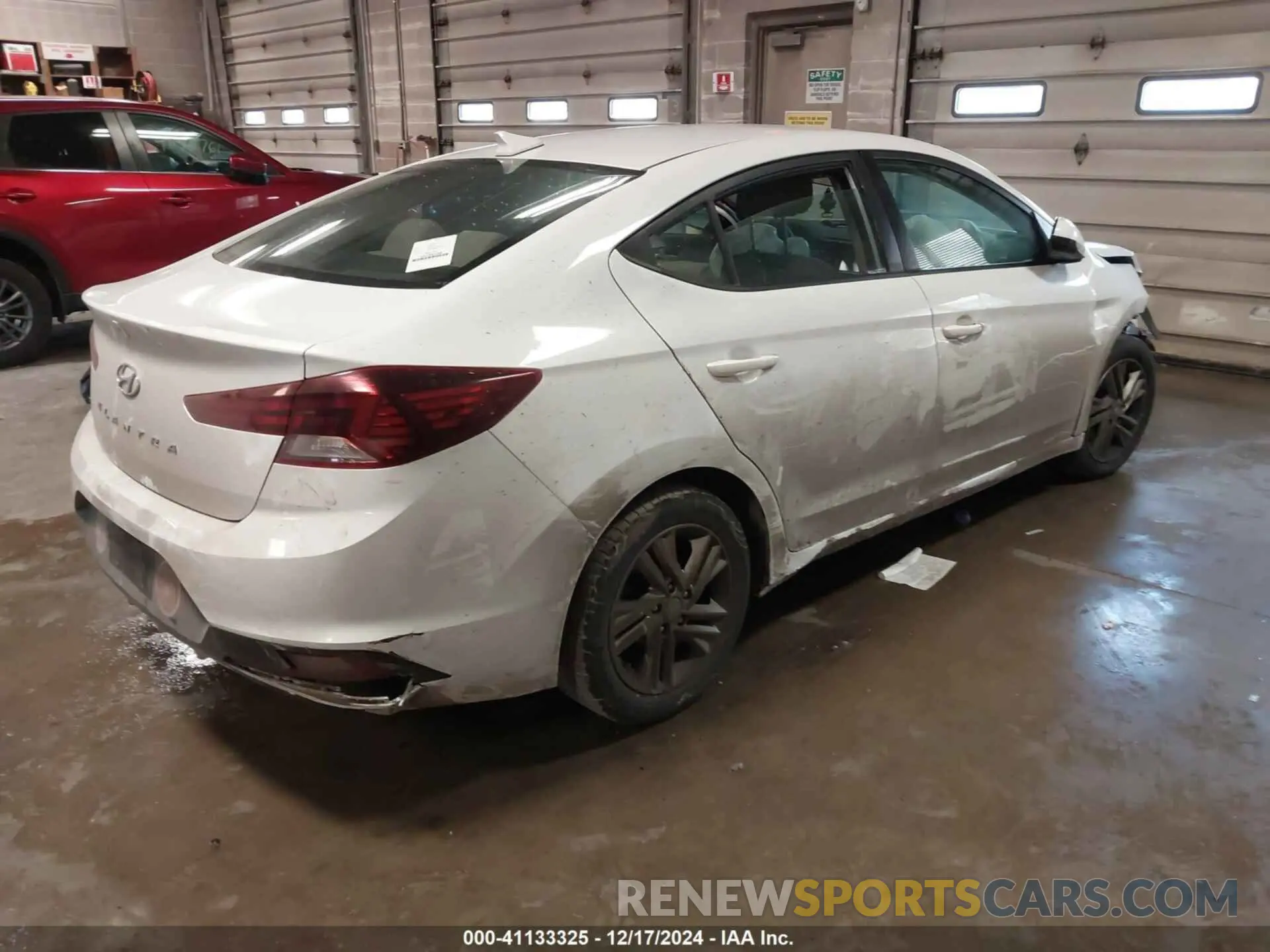 4 Фотография поврежденного автомобиля 5NPD84LF0KH423605 HYUNDAI ELANTRA 2019
