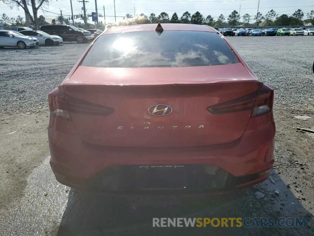 6 Photograph of a damaged car 5NPD84LF0KH432689 HYUNDAI ELANTRA 2019