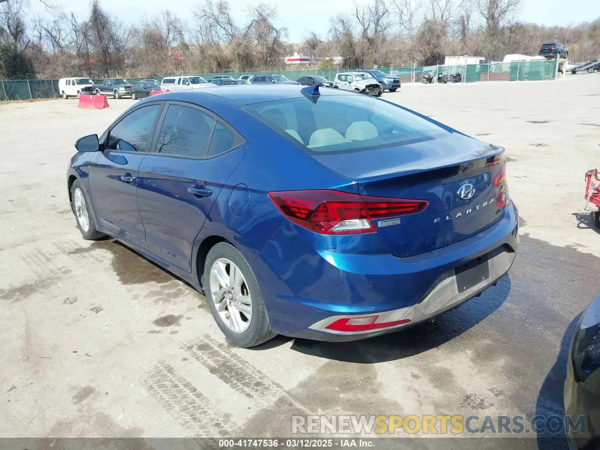 3 Фотография поврежденного автомобиля 5NPD84LF0KH435303 HYUNDAI ELANTRA 2019