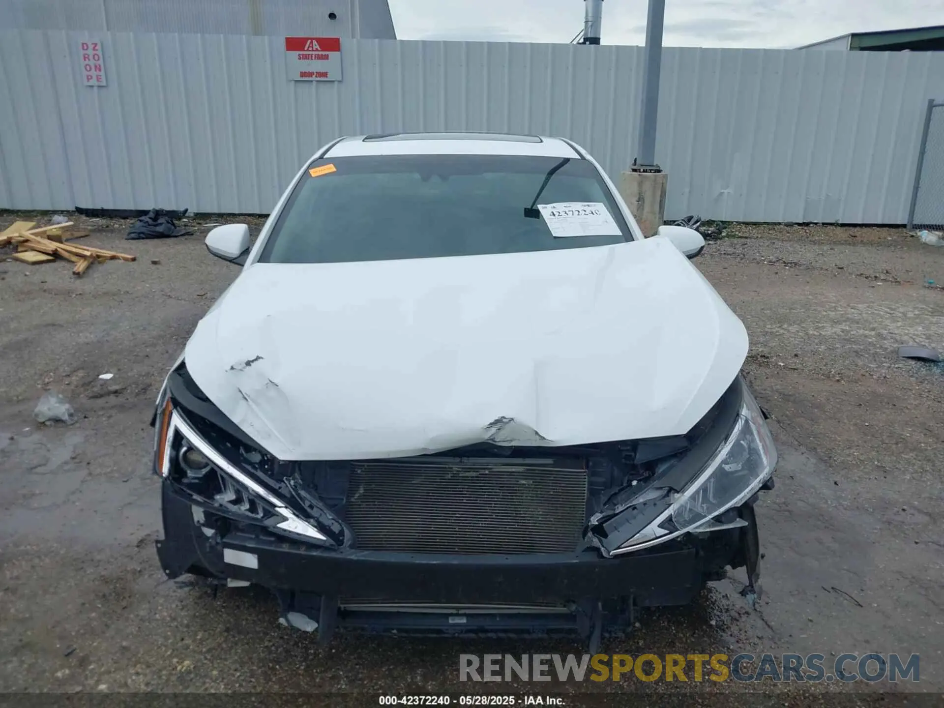 12 Photograph of a damaged car 5NPD84LF0KH435687 HYUNDAI ELANTRA 2019